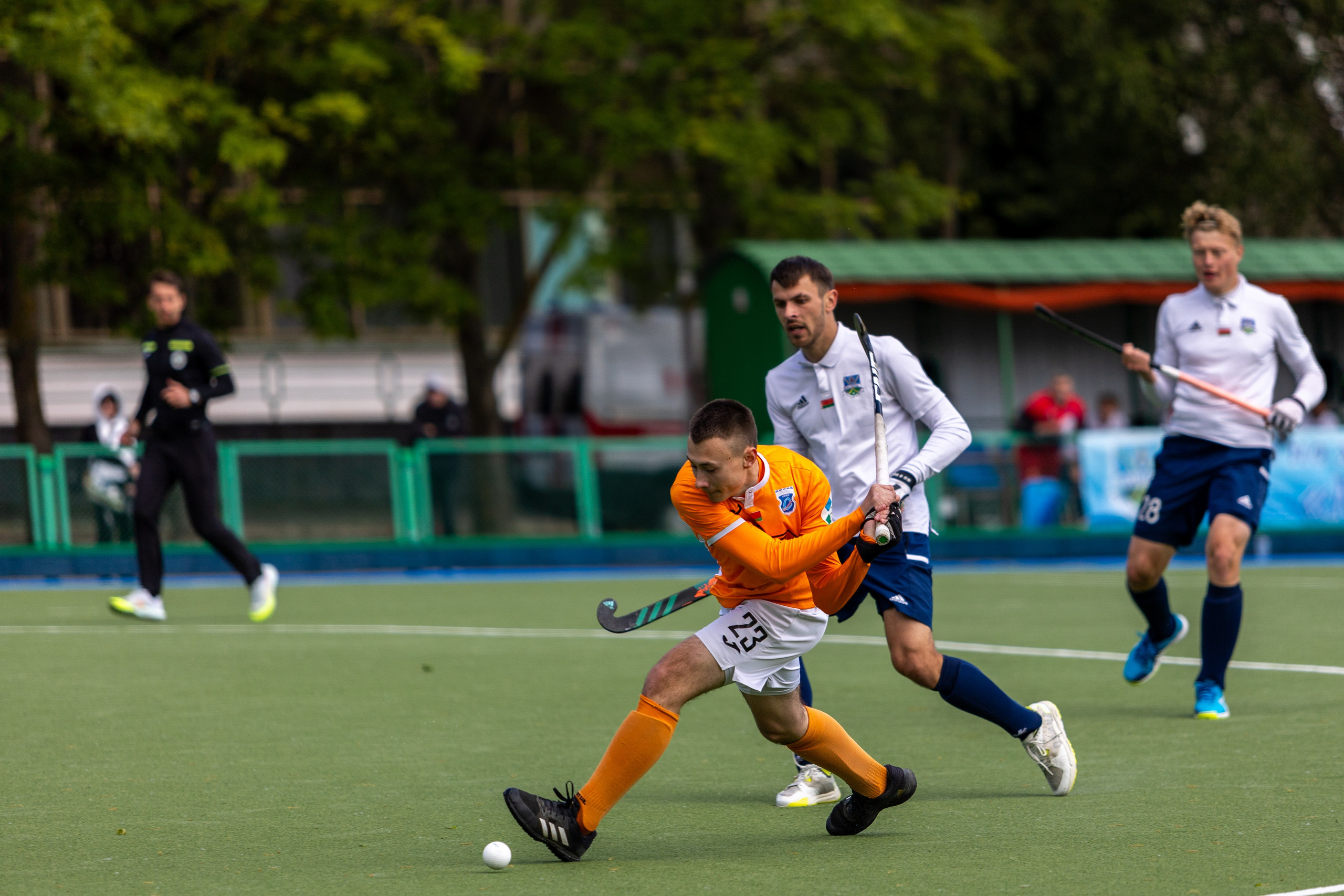 Хоккей на траве. ХК Минск — СК Строитель 11.05.2024. Профессиональный интерьерный и репортажный фотограф Минск и РБ. Максим Орлов