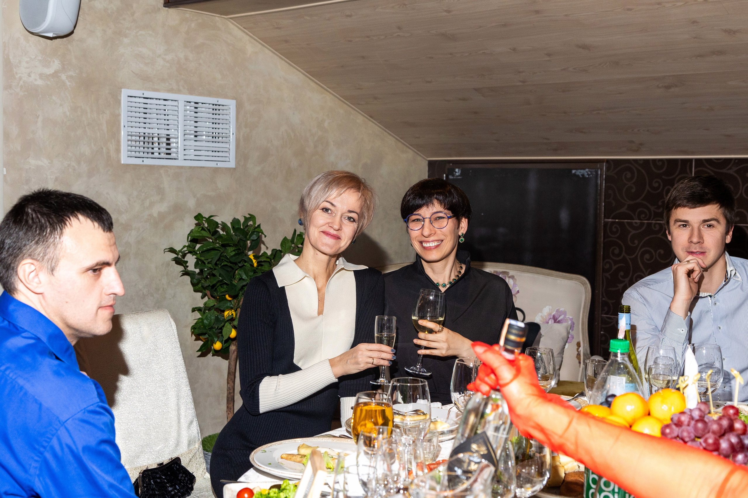 Новогодний корпоратив. Профессиональный интерьерный и репортажный фотограф Минск и РБ. Максим Орлов