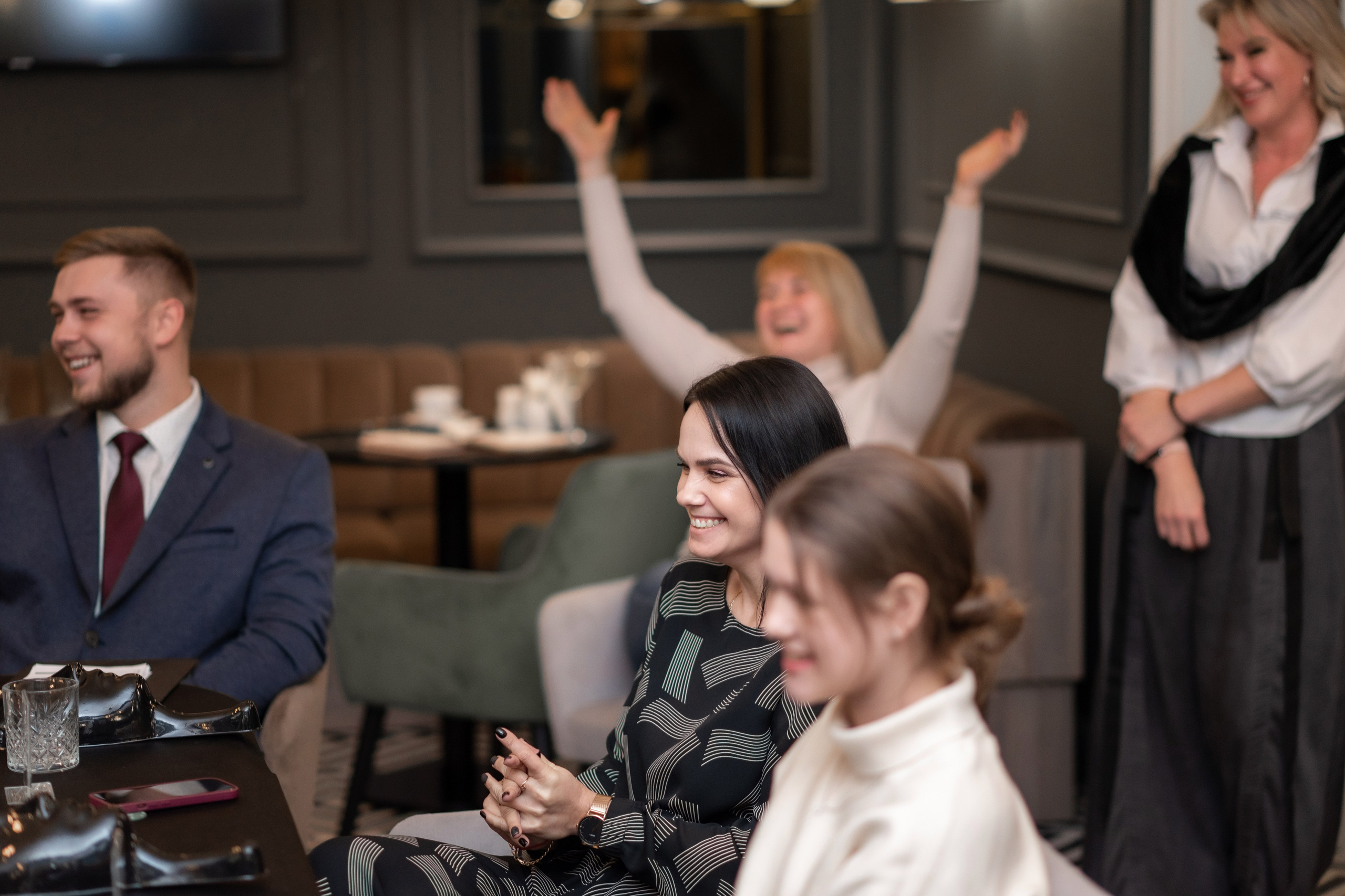 Игра «Мафия». Профессиональный интерьерный и репортажный фотограф Минск и РБ. Максим Орлов