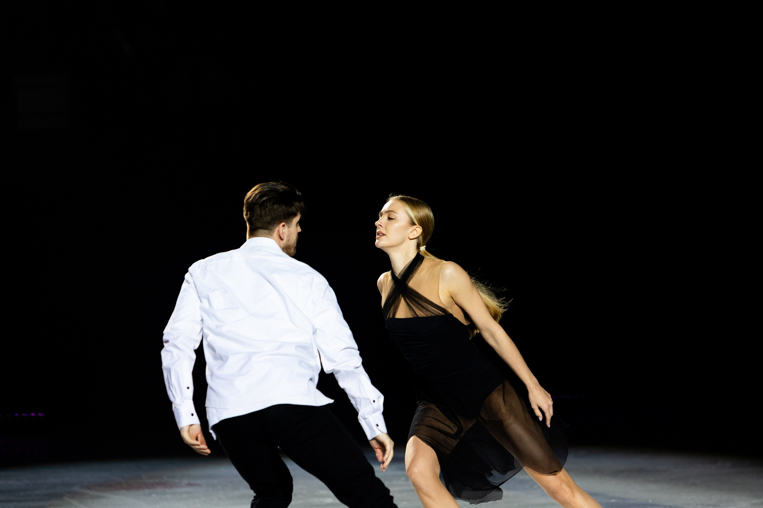 Ледовое шоу Ильи Авербуха 30.03.2024. Профессиональный интерьерный и репортажный фотограф Минск и РБ. Максим Орлов