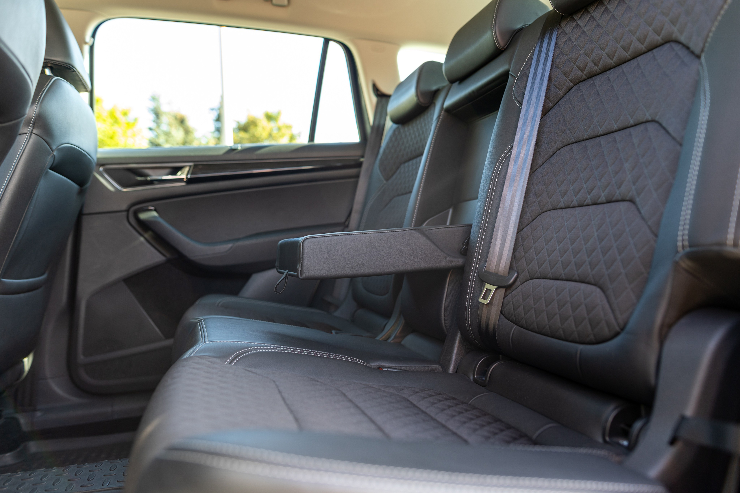 Skoda Kodiaq. Профессиональный интерьерный и репортажный фотограф Минск и РБ. Максим Орлов