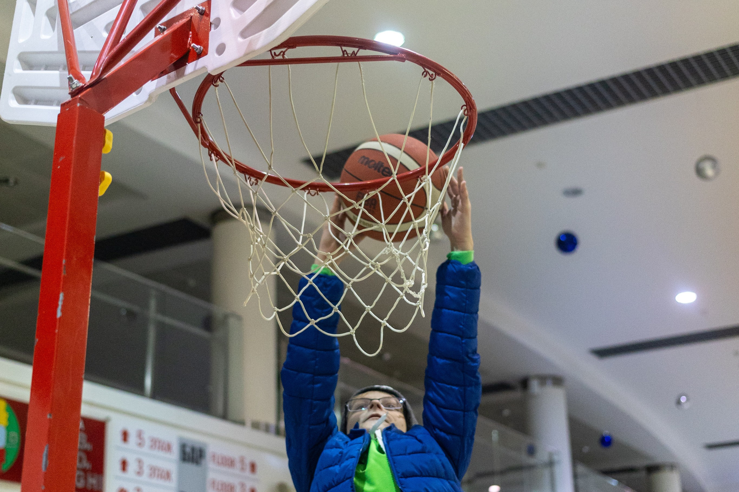 Баскетбол. Лучшие кадры. Минск — Уралмаш 13.02.2024. Профессиональный интерьерный и репортажный фотограф Минск и РБ. Максим Орлов