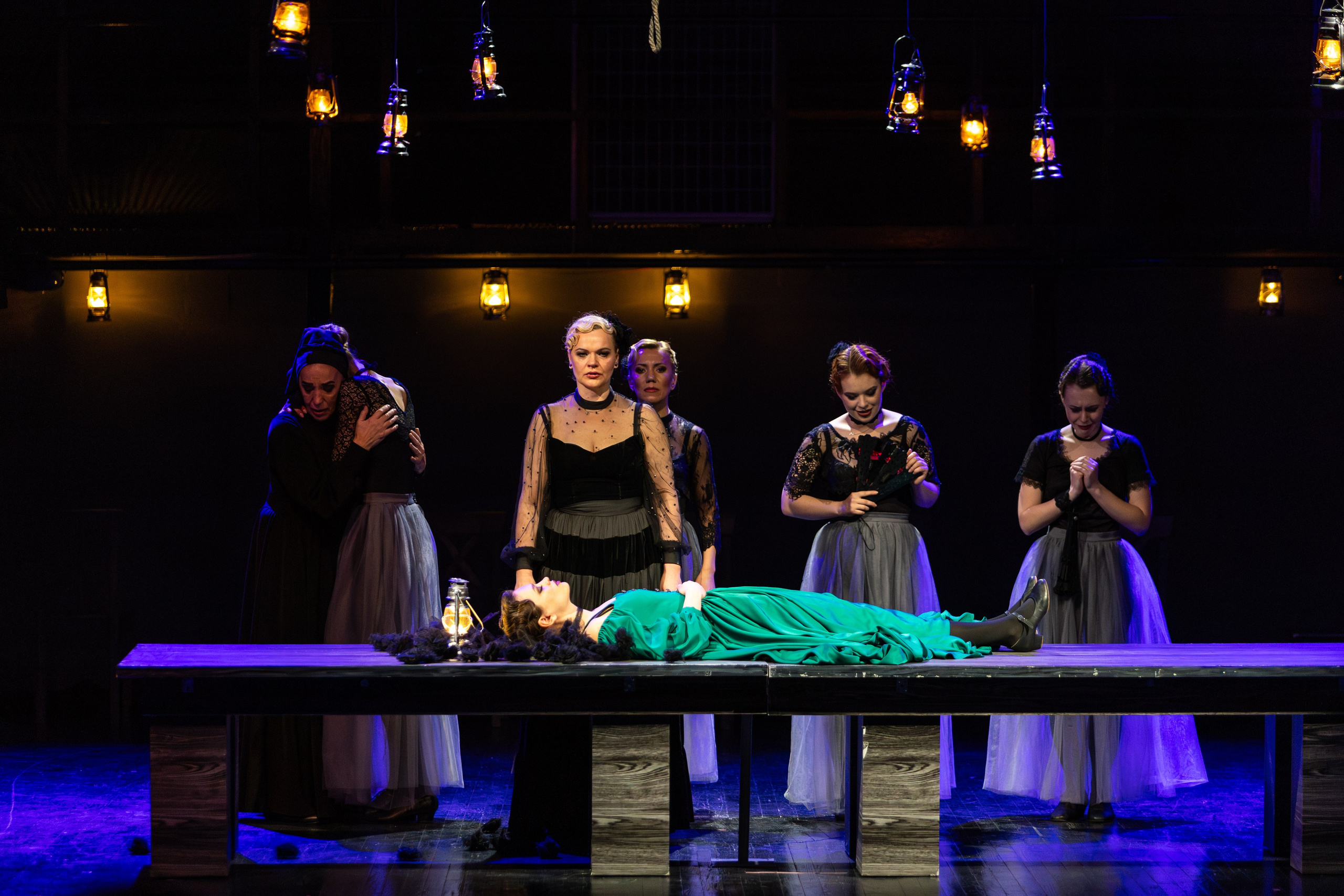 Новый театр «Дом Бернарды Альбы». Профессиональный интерьерный и репортажный фотограф Минск и РБ. Максим Орлов