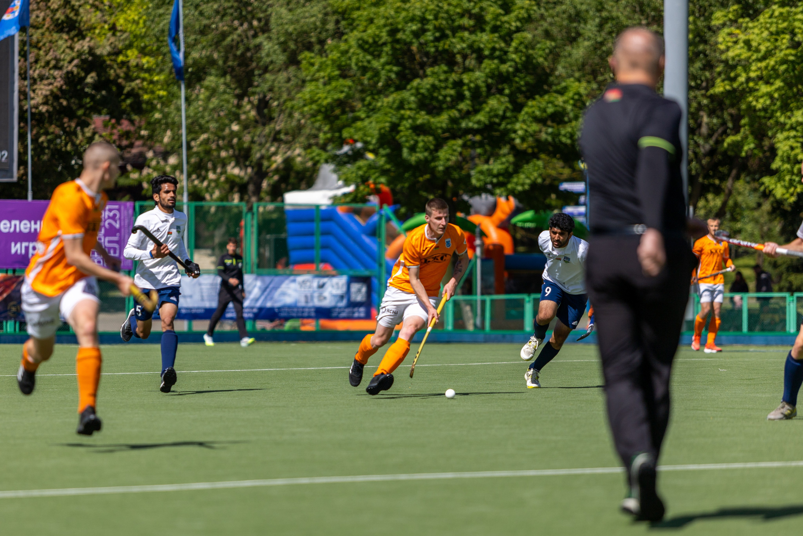 Хоккей на траве. ХК Минск — СК Строитель 12.05.2024. Профессиональный интерьерный и репортажный фотограф Минск и РБ. Максим Орлов