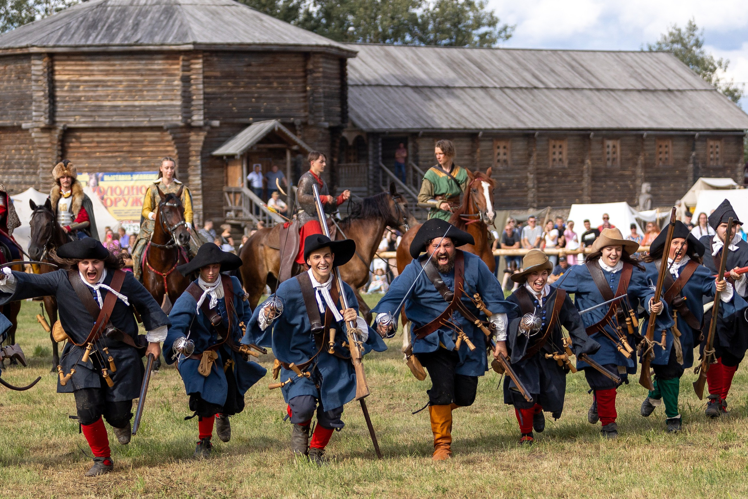 Рыцарский фест. Мстиславль. Профессиональный интерьерный и репортажный фотограф Минск и РБ. Максим Орлов
