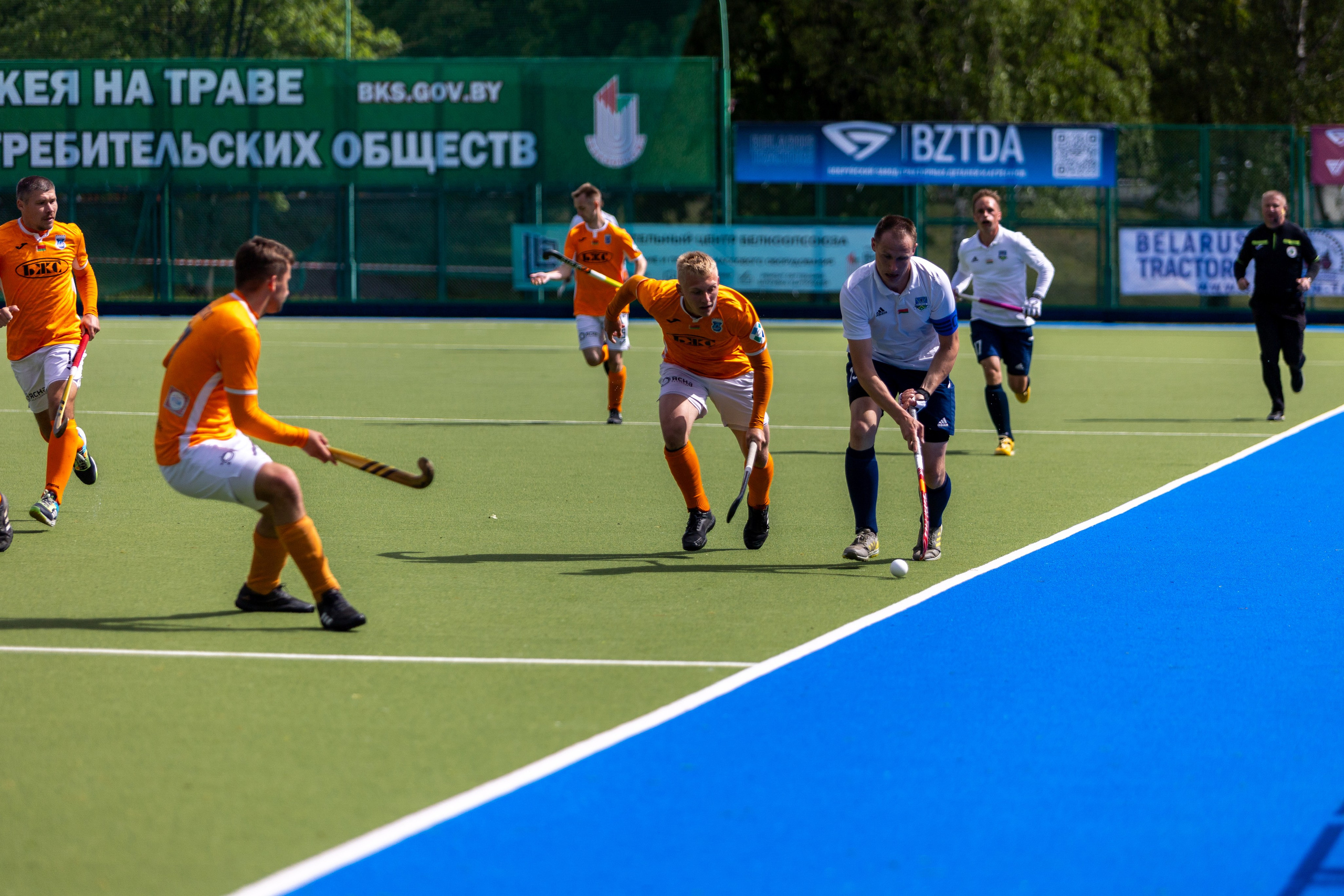 Хоккей на траве. ХК Минск — СК Строитель 11.05.2024. Профессиональный интерьерный и репортажный фотограф Минск и РБ. Максим Орлов