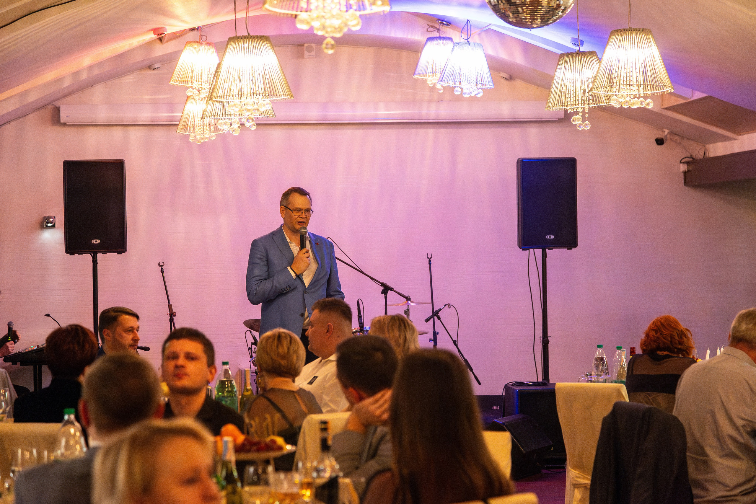 Новогодний корпоратив. Профессиональный интерьерный и репортажный фотограф Минск и РБ. Максим Орлов