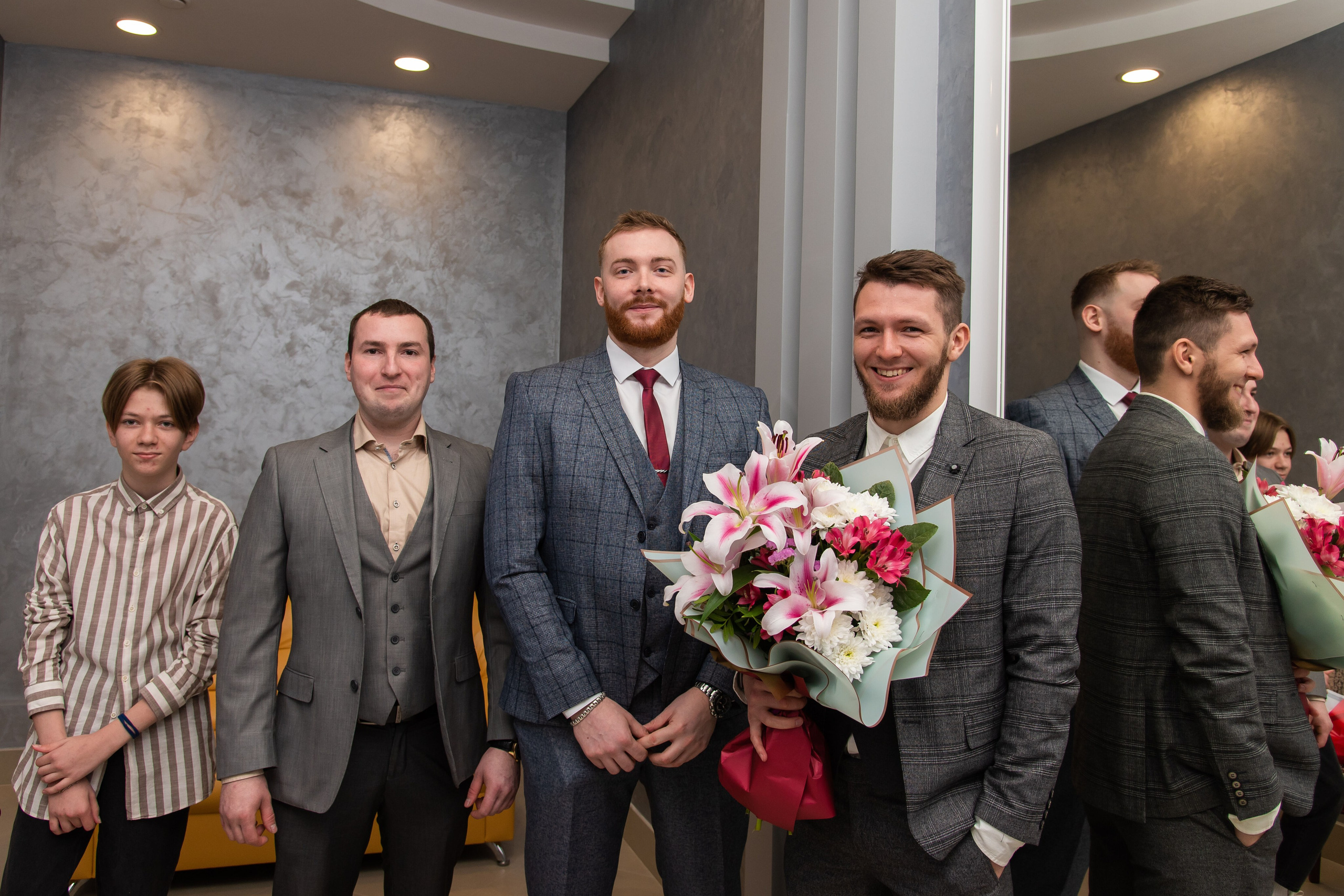 Роспись и прогулка Ростислава и Анастасии. Профессиональный интерьерный и репортажный фотограф Минск и РБ. Максим Орлов