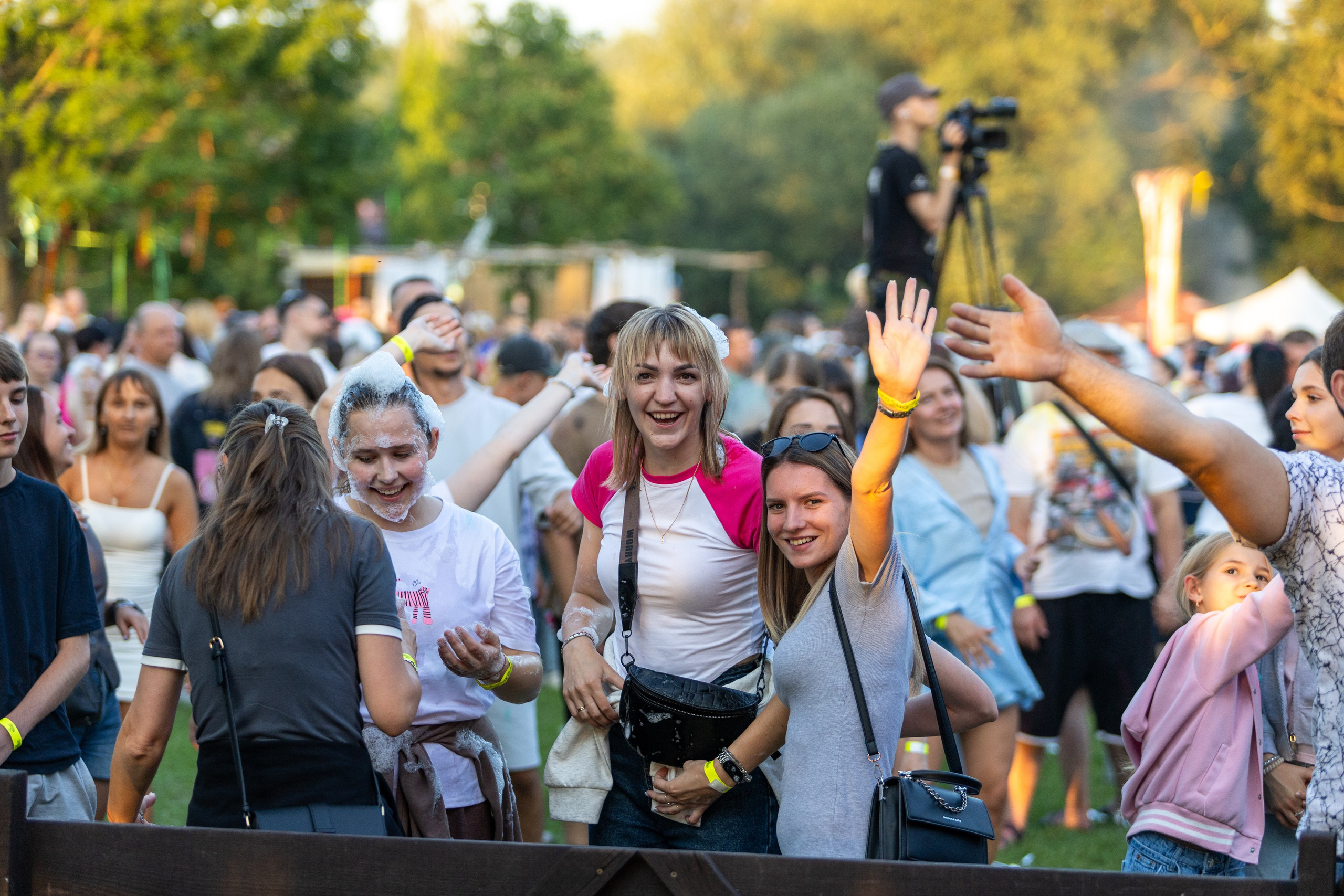 Дискохит. Профессиональный интерьерный и репортажный фотограф Минск и РБ. Максим Орлов