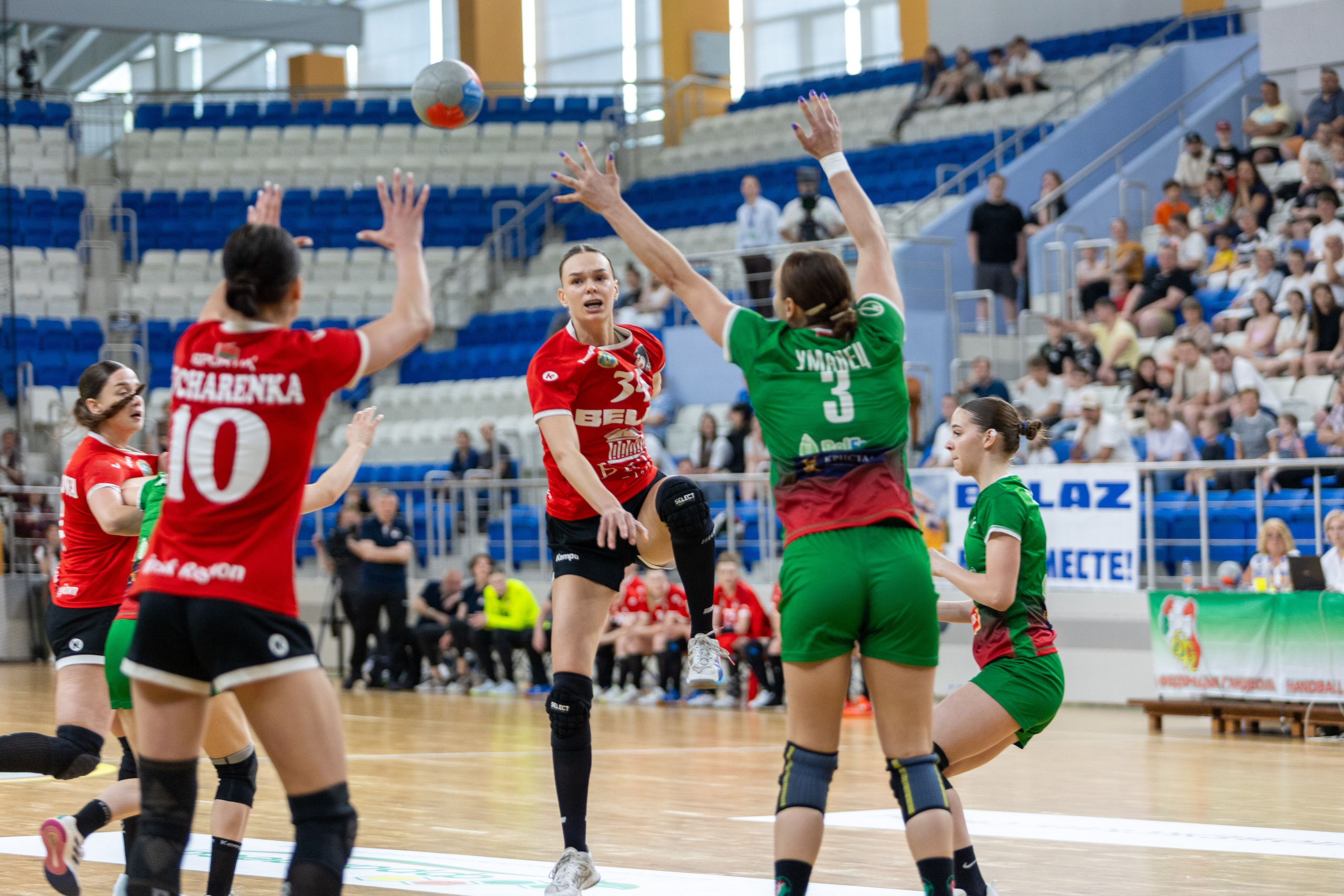 Гандбол. Финал. БНТУ — Гомель. 25.05.2024. Профессиональный интерьерный и репортажный фотограф Минск и РБ. Максим Орлов