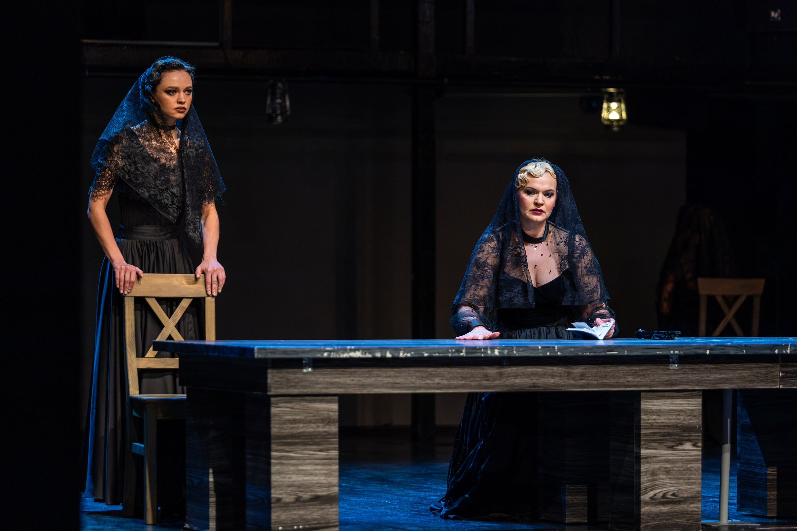 Новый театр «Дом Бернарды Альбы». Профессиональный интерьерный и репортажный фотограф Минск и РБ. Максим Орлов