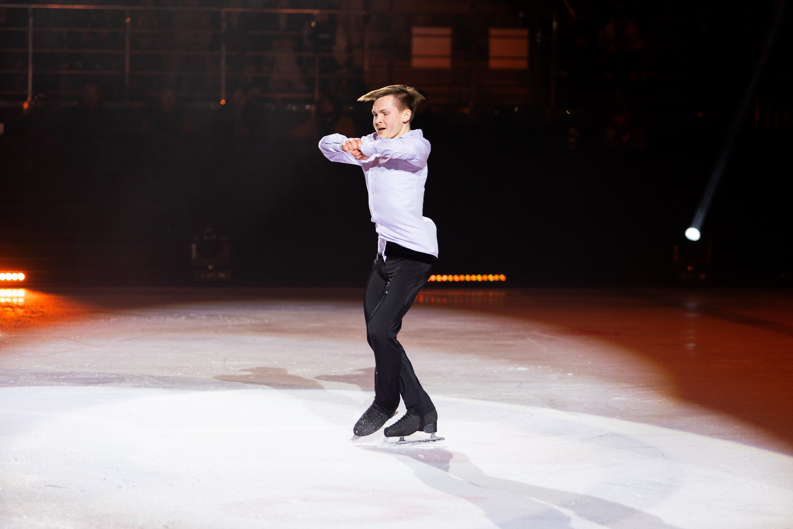 Ледовое шоу Ильи Авербуха 30.03.2024. Профессиональный интерьерный и репортажный фотограф Минск и РБ. Максим Орлов