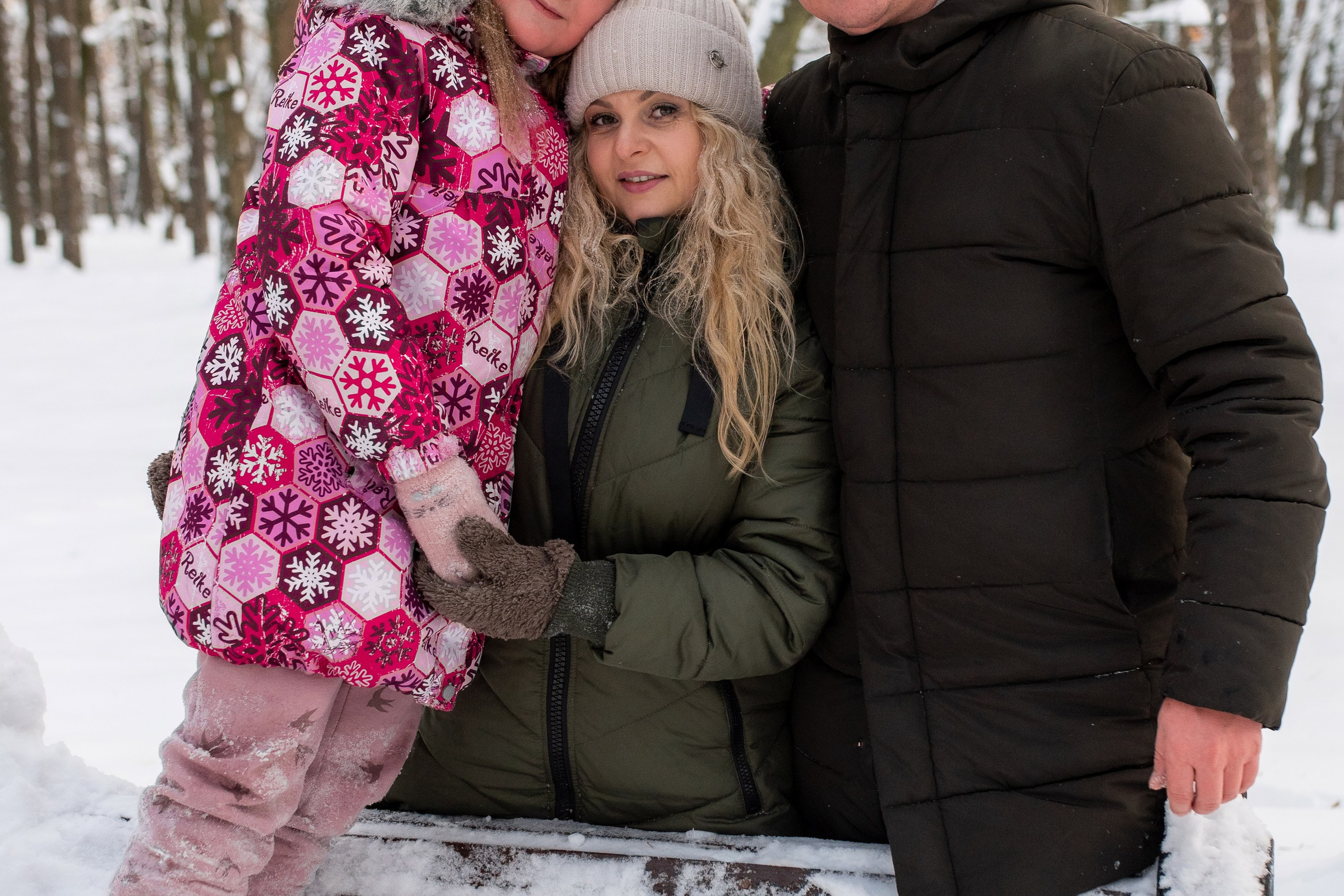 Сергей с семьей (в парке). Профессиональный интерьерный и репортажный фотограф Минск и РБ. Максим Орлов