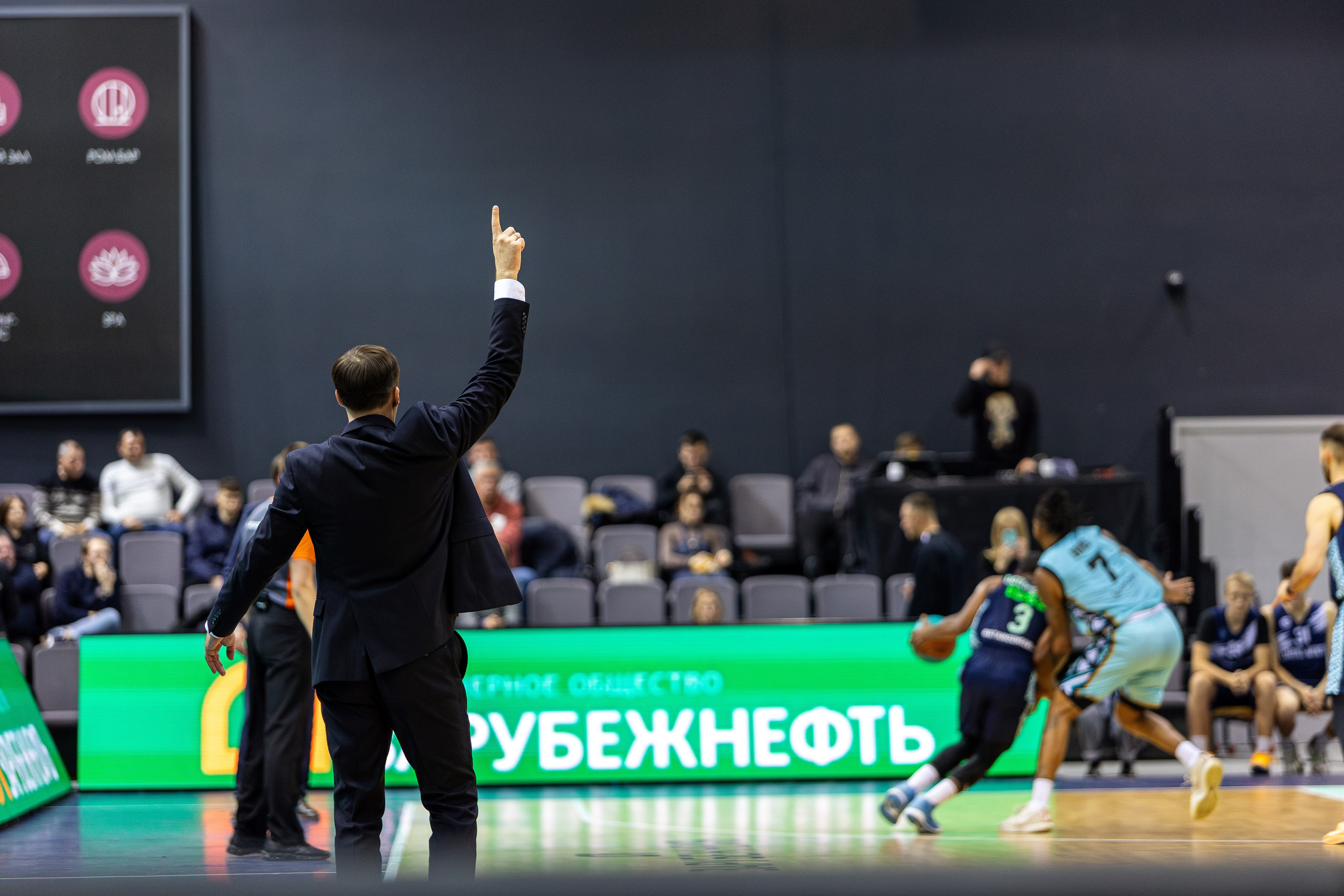 Спортивный фотограф. Минск и РБ. Профессиональный интерьерный и репортажный фотограф Минск и РБ. Максим Орлов