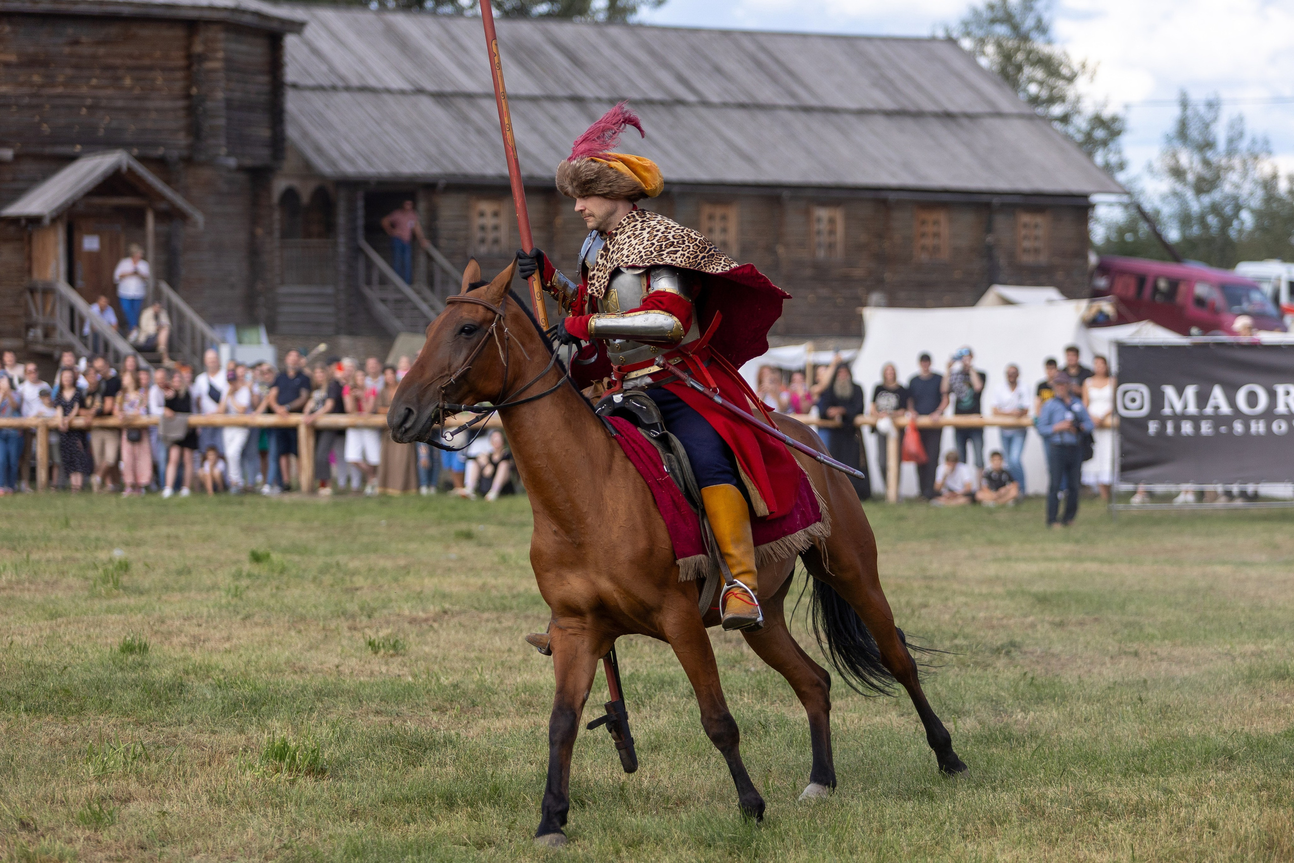 Рыцарский фест. Мстиславль. Профессиональный интерьерный и репортажный фотограф Минск и РБ. Максим Орлов