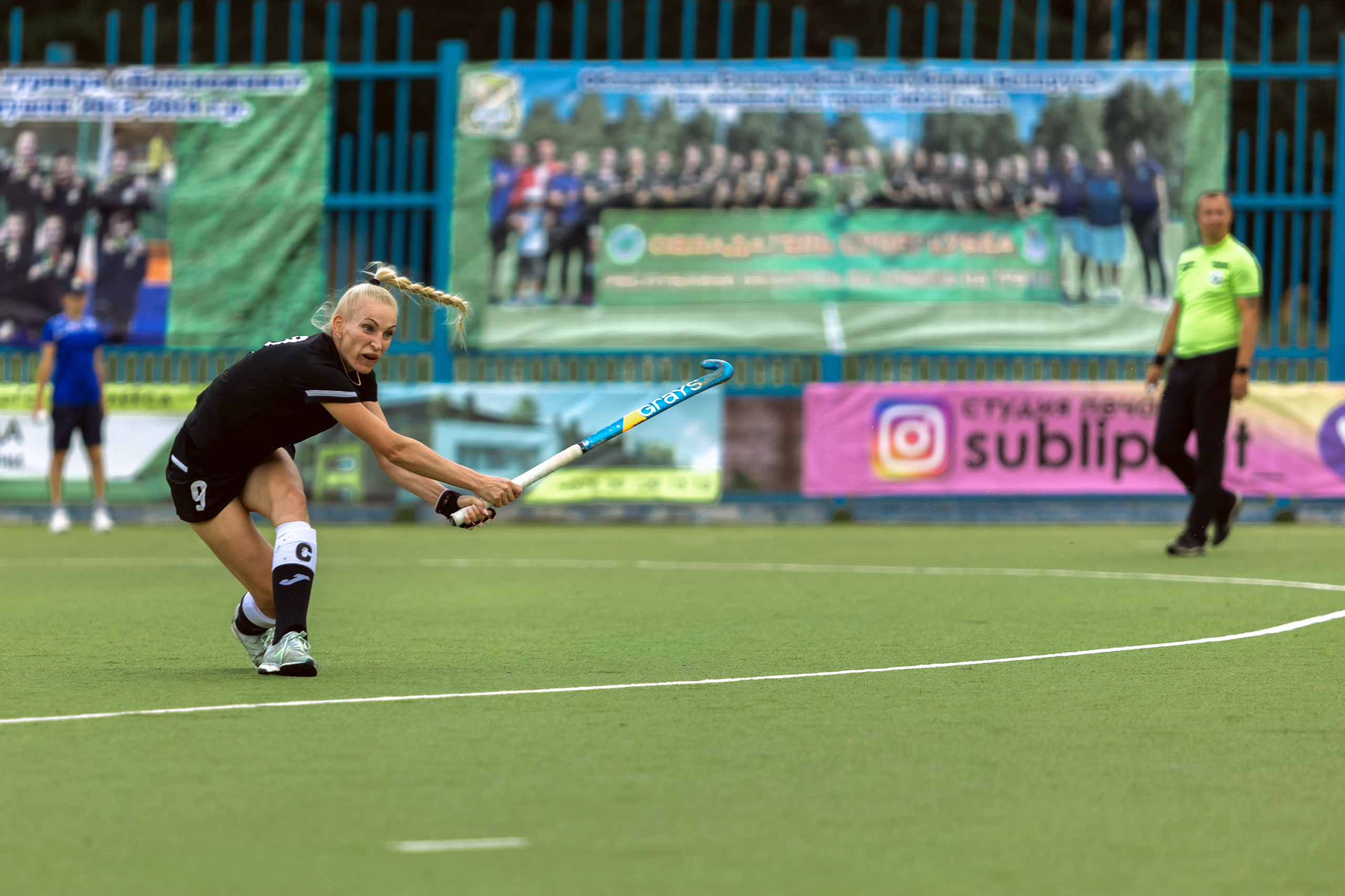 Хоккей на траве. Девушки. Минск — Виктория. 16.06.2024. Профессиональный интерьерный и репортажный фотограф Минск и РБ. Максим Орлов