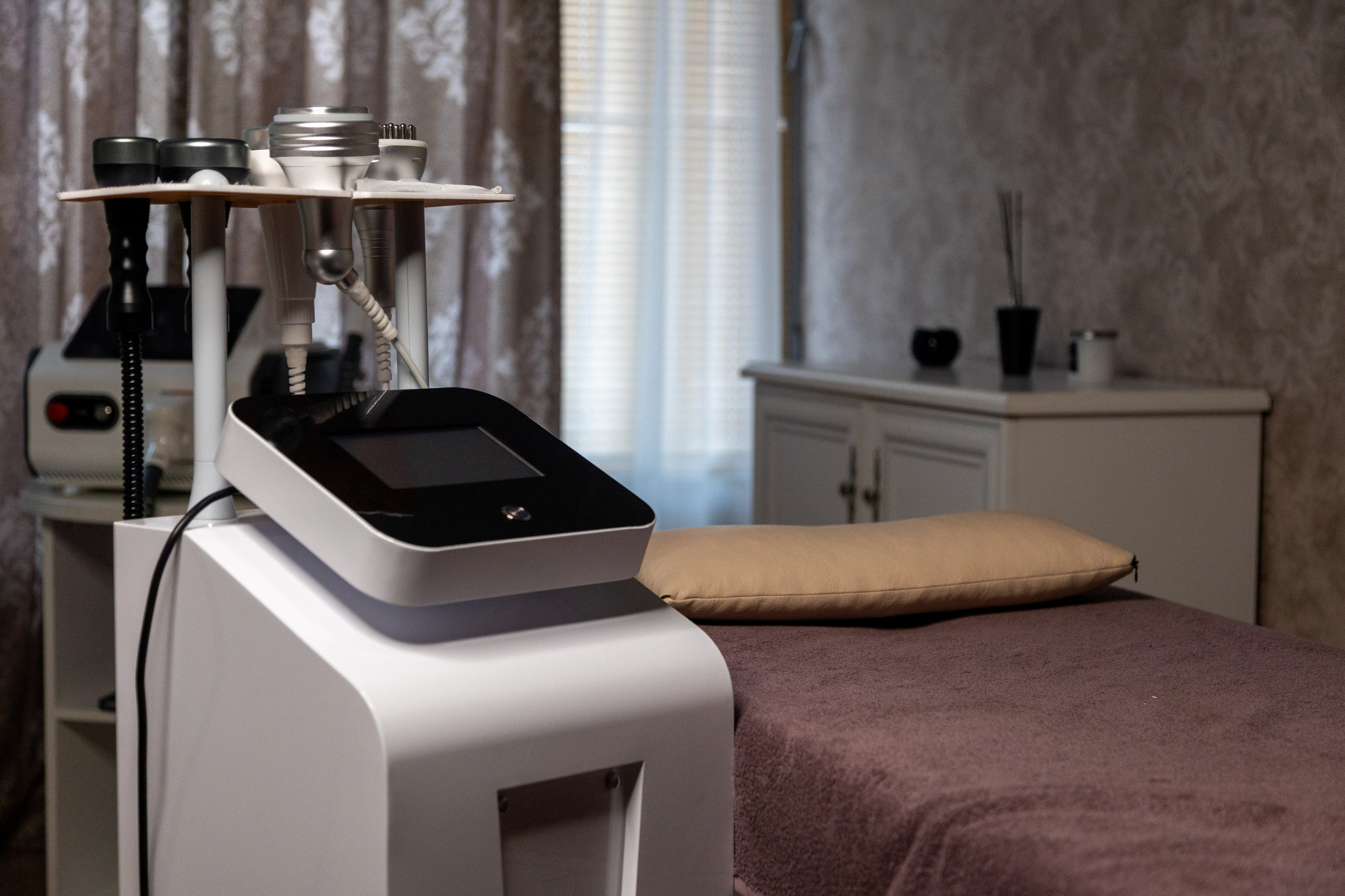 Реклама салона красоты «Манго». Профессиональный интерьерный и репортажный фотограф Минск и РБ. Максим Орлов