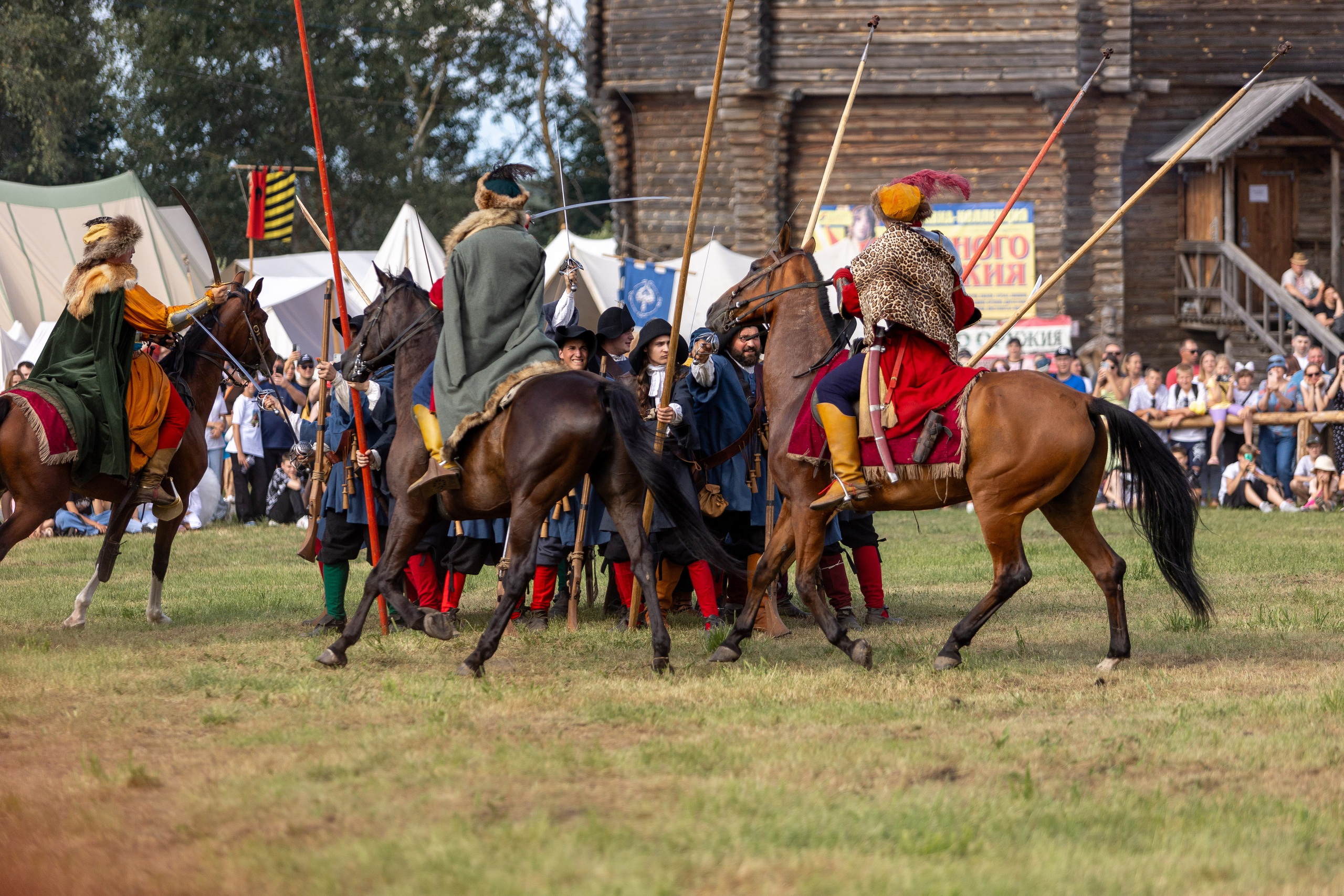 Рыцарский фест. Мстиславль. Профессиональный интерьерный и репортажный фотограф Минск и РБ. Максим Орлов