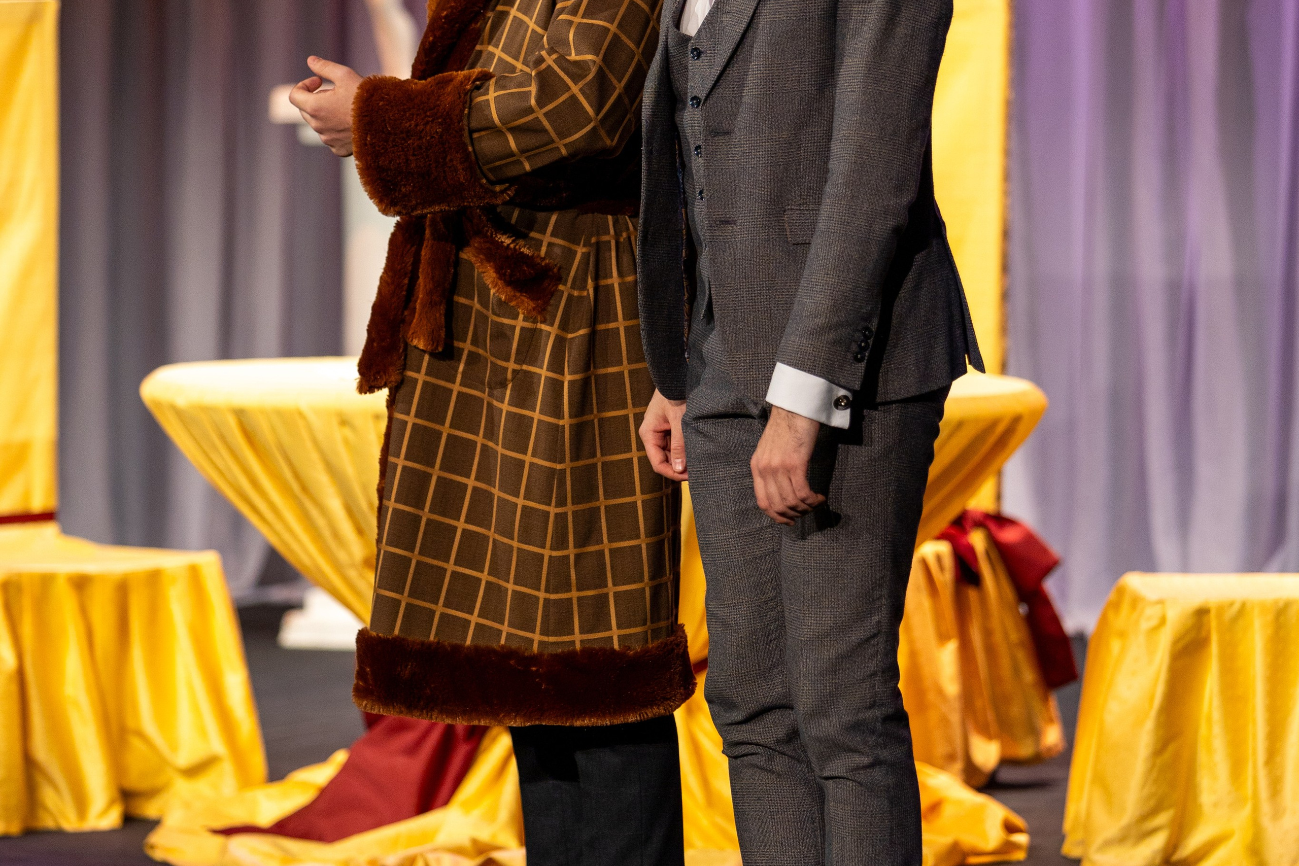 Новый театр «Как важно быть серьезным». Профессиональный интерьерный и репортажный фотограф Минск и РБ. Максим Орлов