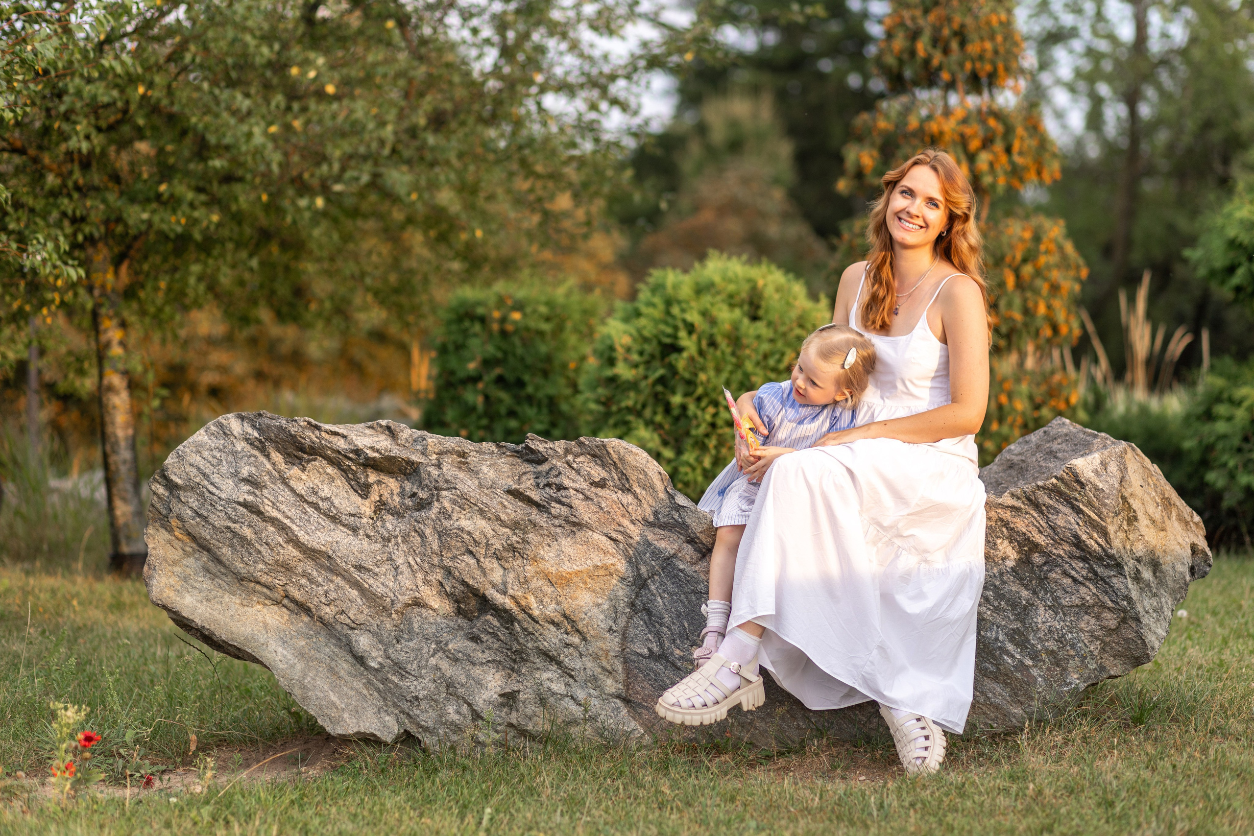 Стеша с мамой. Профессиональный интерьерный и репортажный фотограф Минск и РБ. Максим Орлов