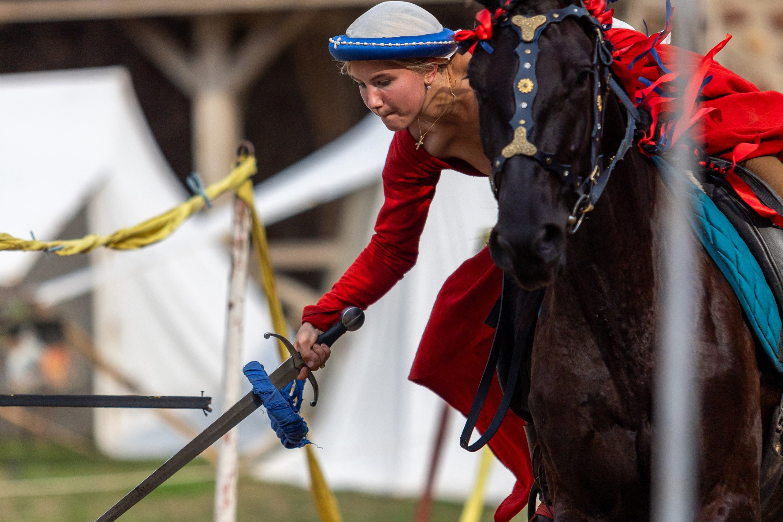 Выступление «Золотой шпоры» на празднике города Лиды. Профессиональный интерьерный и репортажный фотограф Минск и РБ. Максим Орлов