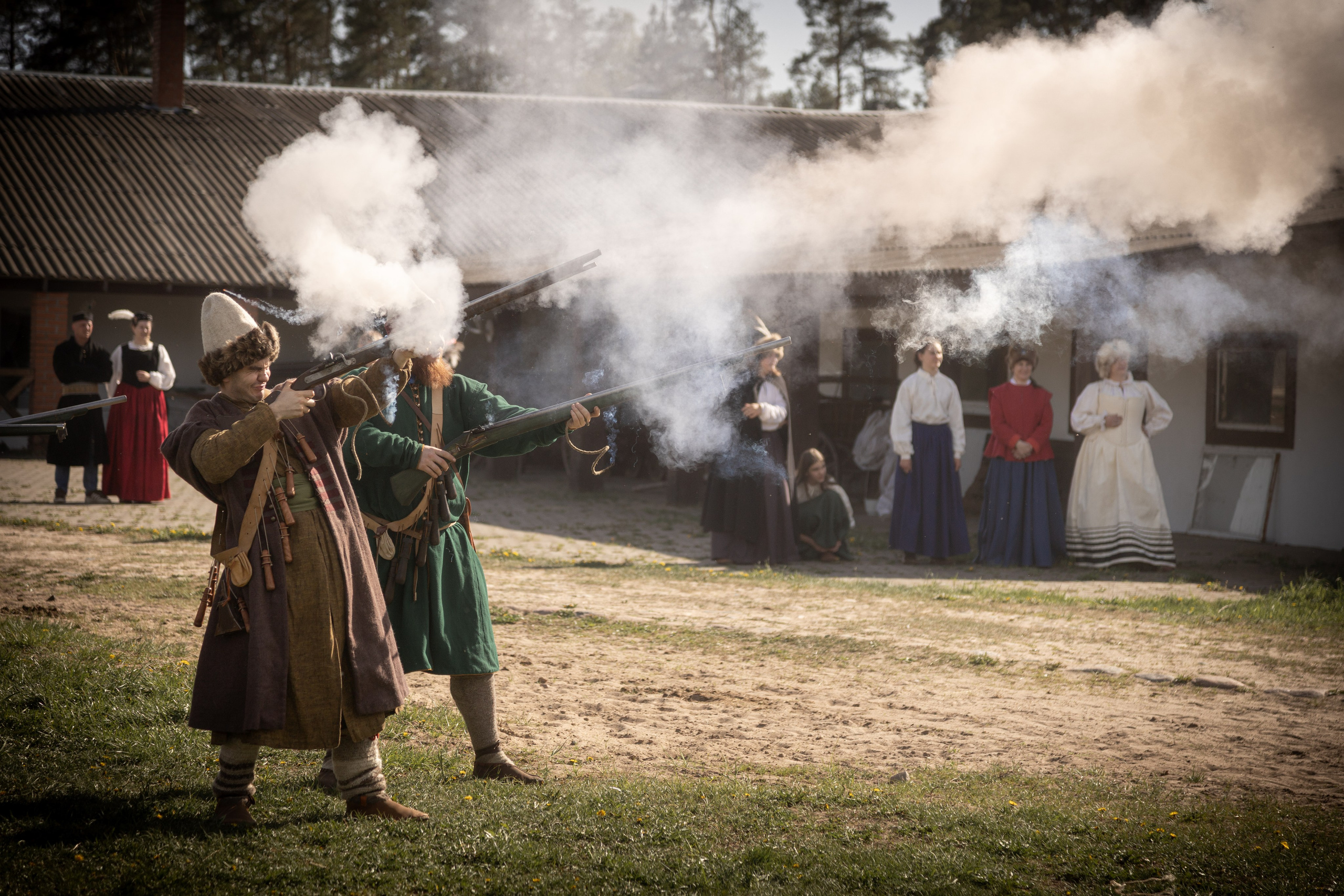 Золотая шпора. Огнем и мечем. День второй. Вылазка в лес. Штурм фортеции. Княжеский пир. Профессиональный интерьерный и репортажный фотограф Минск и РБ. Максим Орлов