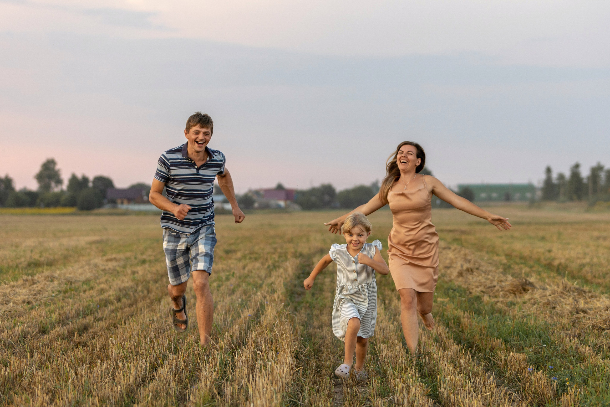 Леша и Таня 2 года спустя. Профессиональный интерьерный и репортажный фотограф Минск и РБ. Максим Орлов