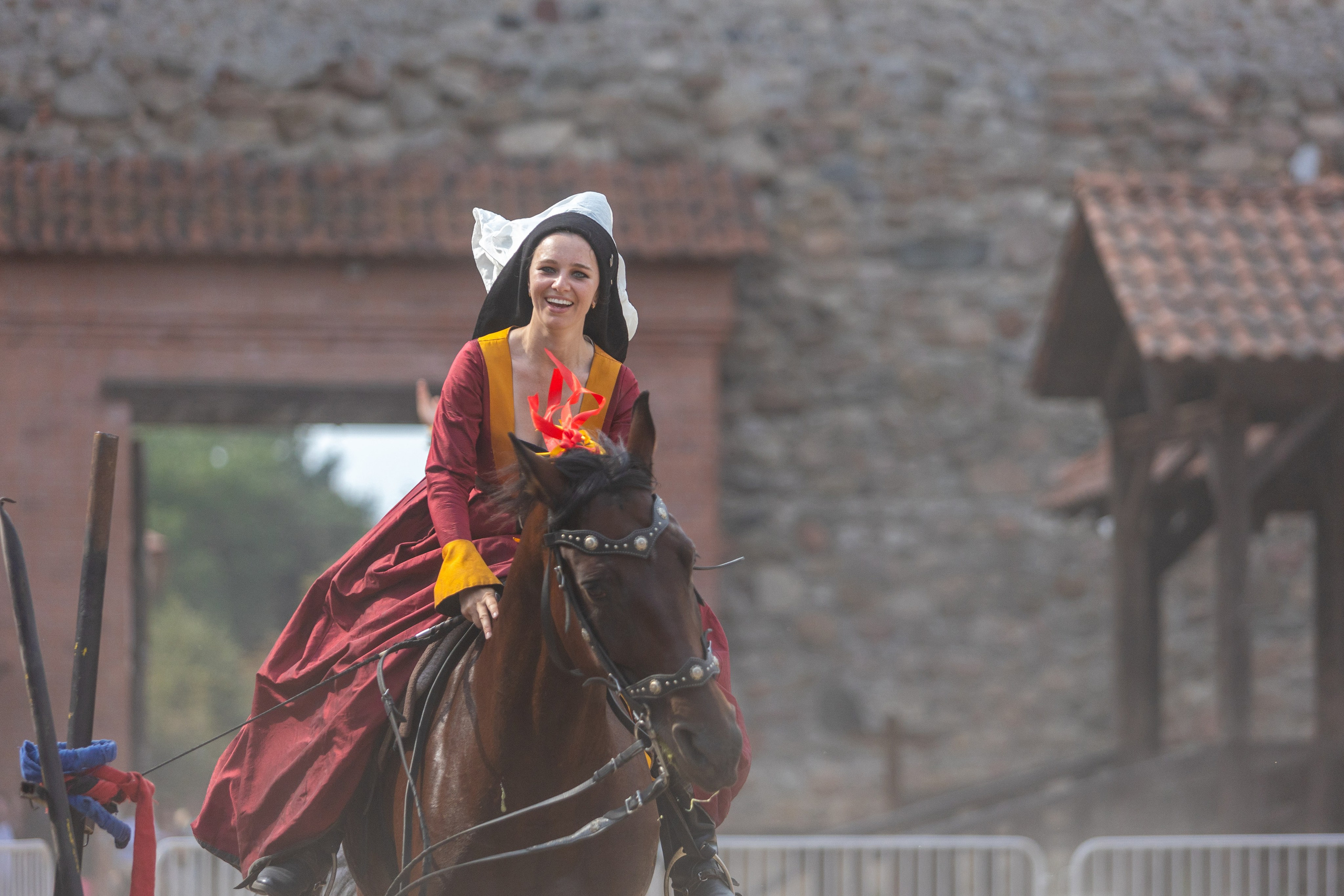 Выступление «Золотой шпоры» на празднике города Лиды. Профессиональный интерьерный и репортажный фотограф Минск и РБ. Максим Орлов