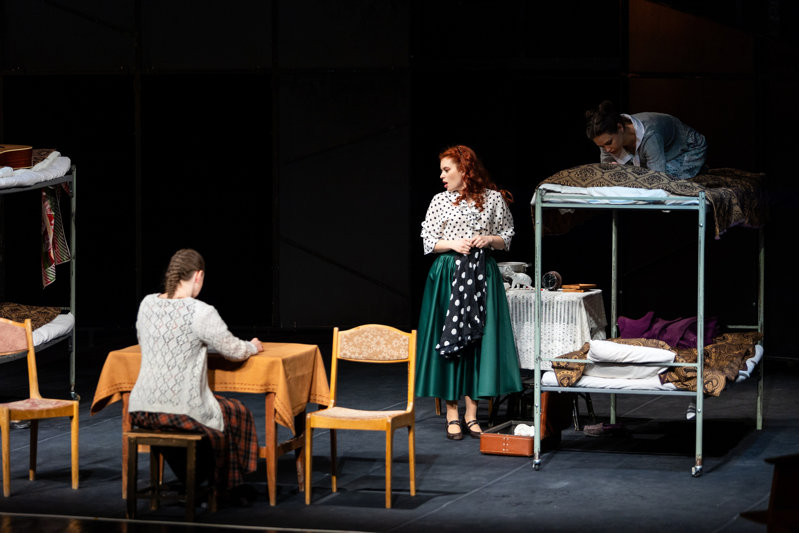 Новый театр «Фабричная девчонка». Профессиональный интерьерный и репортажный фотограф Минск и РБ. Максим Орлов