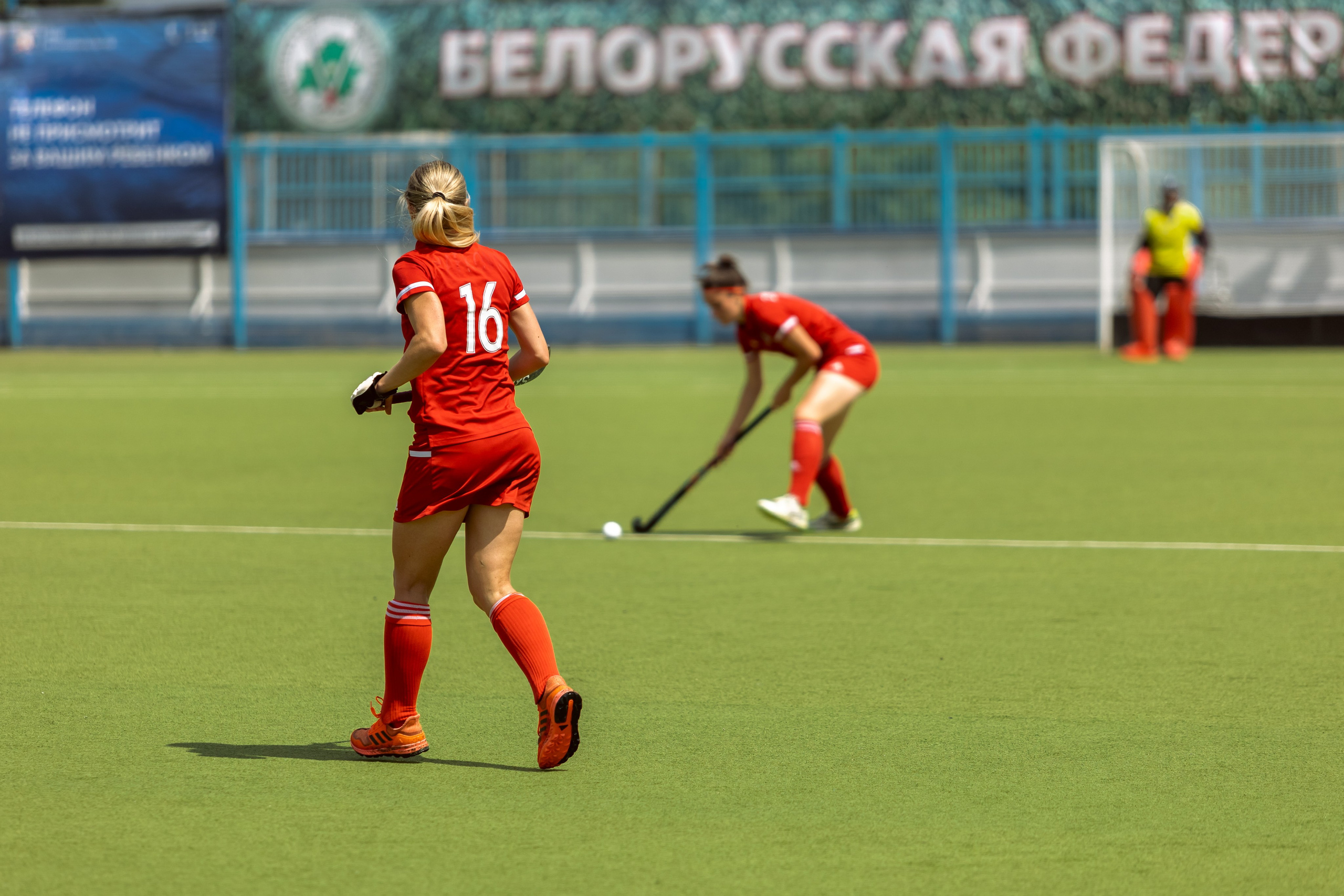 Хоккей на траве. Девушки. Минск — Виктория. 16.06.2024. Профессиональный интерьерный и репортажный фотограф Минск и РБ. Максим Орлов