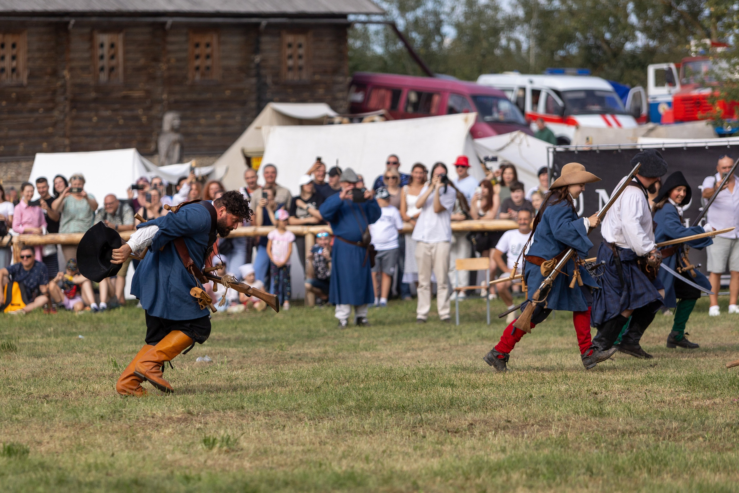 Рыцарский фест. Мстиславль. Профессиональный интерьерный и репортажный фотограф Минск и РБ. Максим Орлов