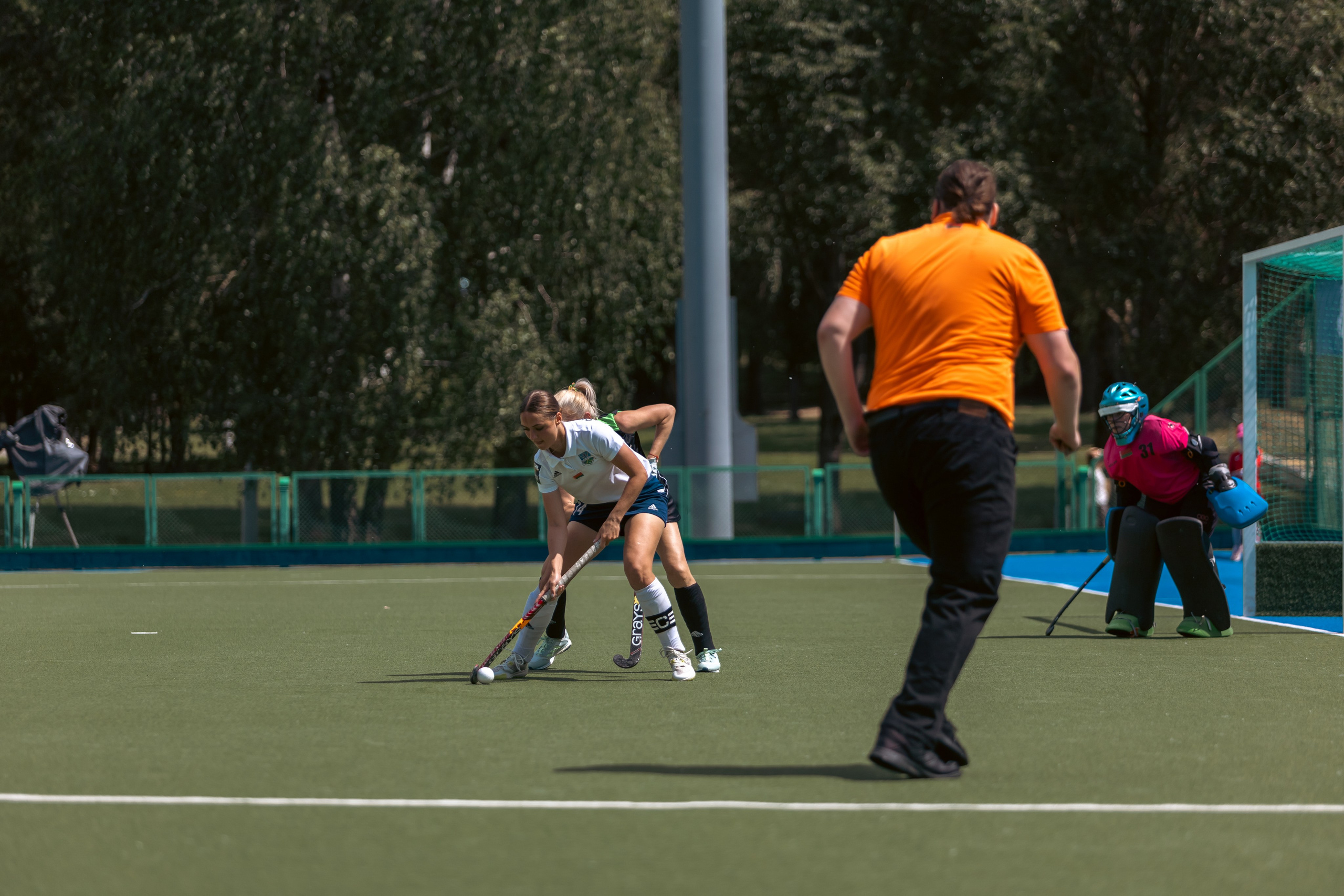 Хоккей на траве. Девушки. Минск — Текстильщик 29.052024. Профессиональный интерьерный и репортажный фотограф Минск и РБ. Максим Орлов