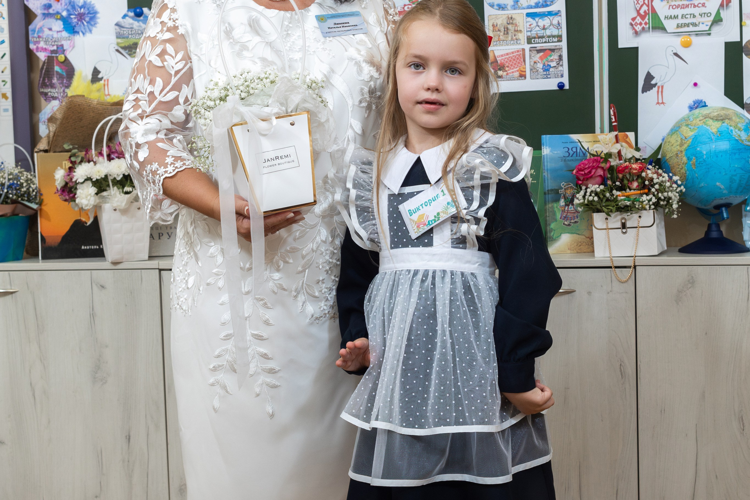 Линейка 1-го сентября. Профессиональный интерьерный и репортажный фотограф Минск и РБ. Максим Орлов