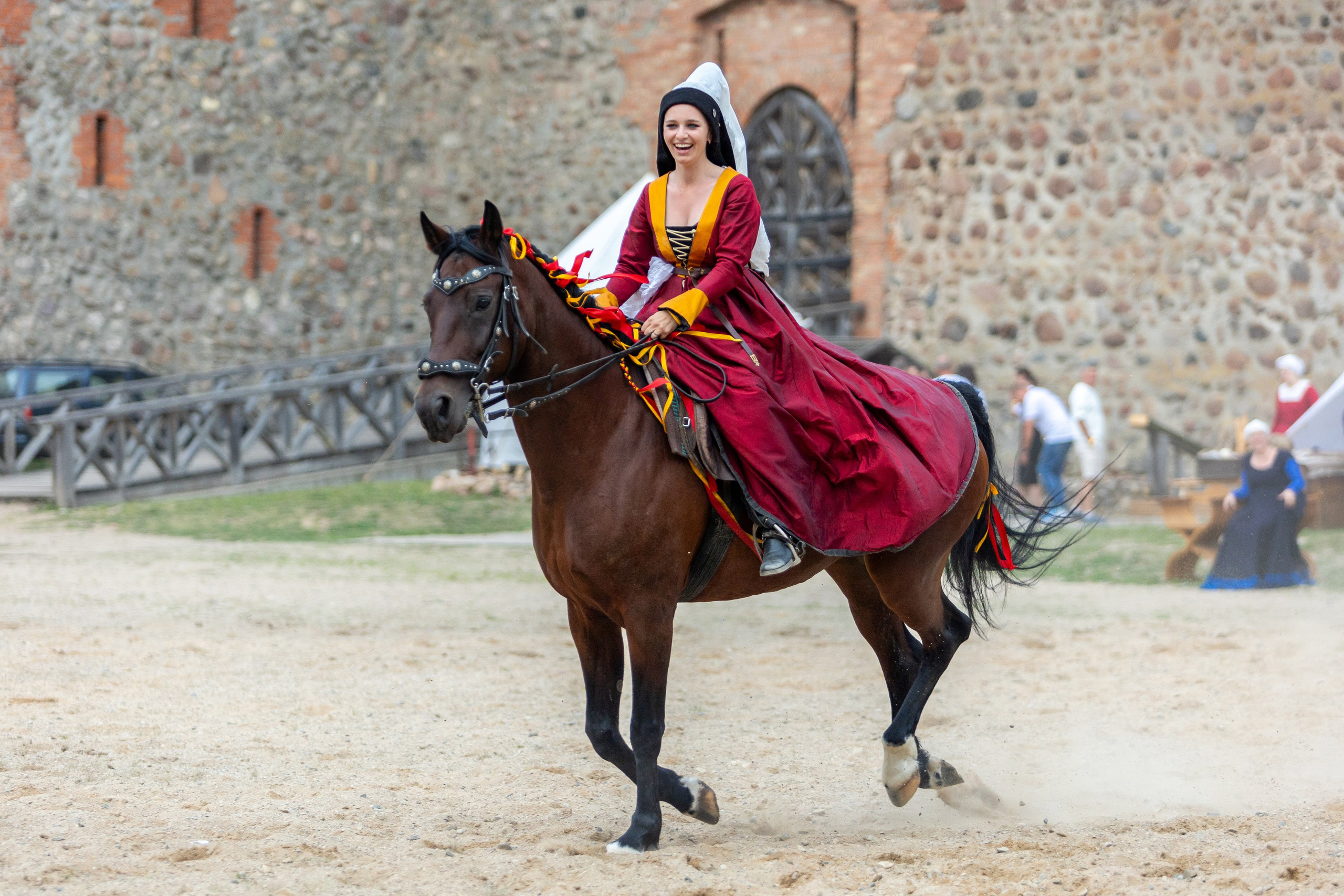 Выступление «Золотой шпоры» на празднике города Лиды. Профессиональный интерьерный и репортажный фотограф Минск и РБ. Максим Орлов