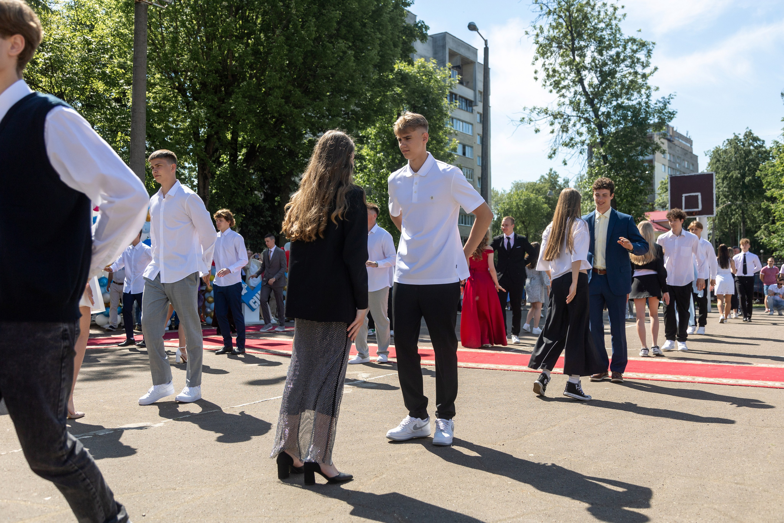 Школа 47. Последний звонок. Профессиональный интерьерный и репортажный фотограф Минск и РБ. Максим Орлов