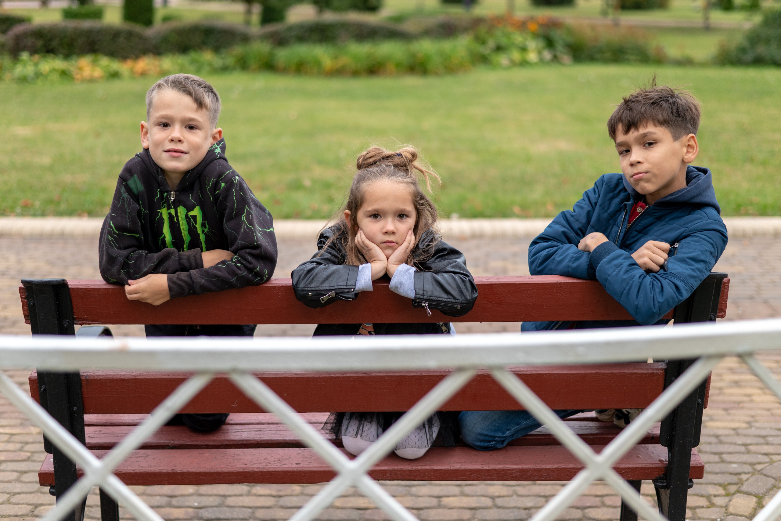 Руслан с семьей. Профессиональный интерьерный и репортажный фотограф Минск и РБ. Максим Орлов