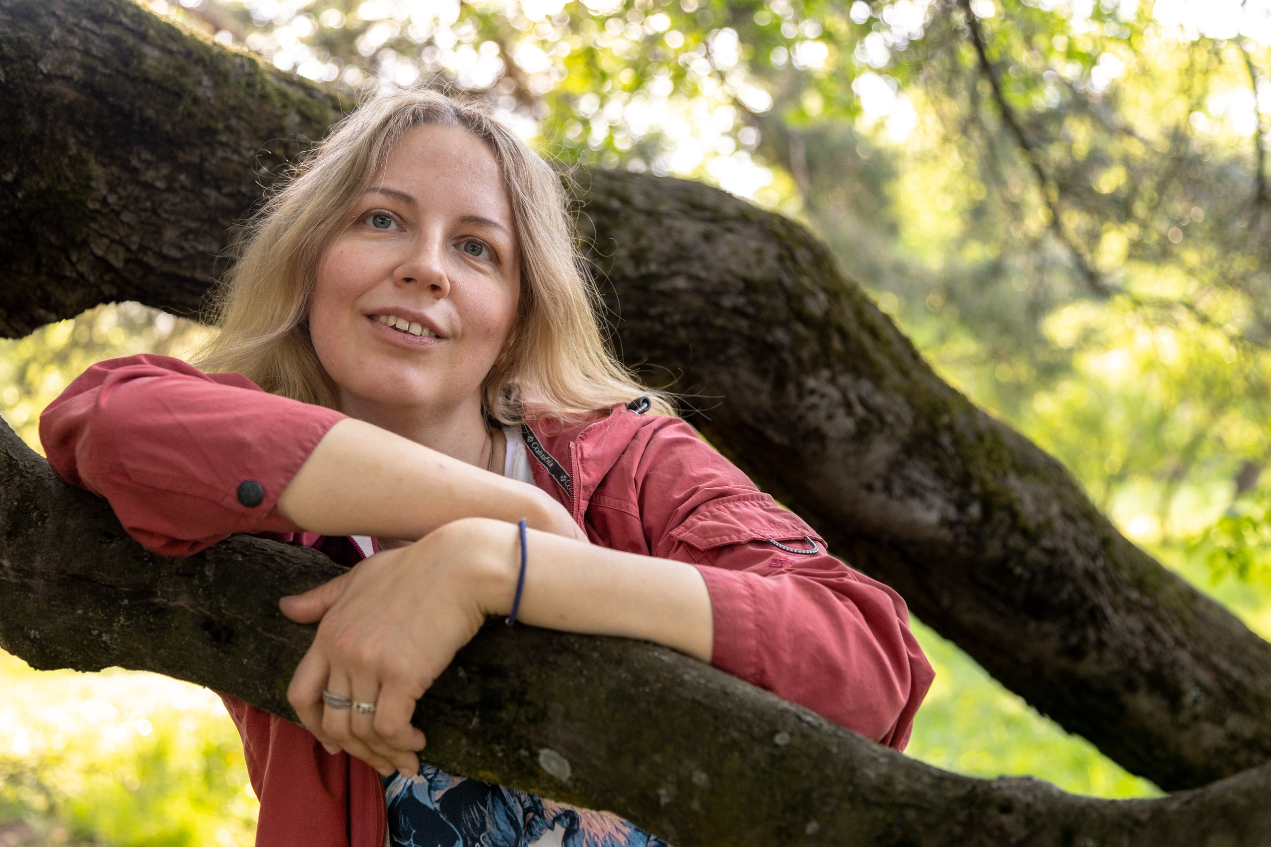 Алеся с дочками. Профессиональный интерьерный и репортажный фотограф Минск и РБ. Максим Орлов