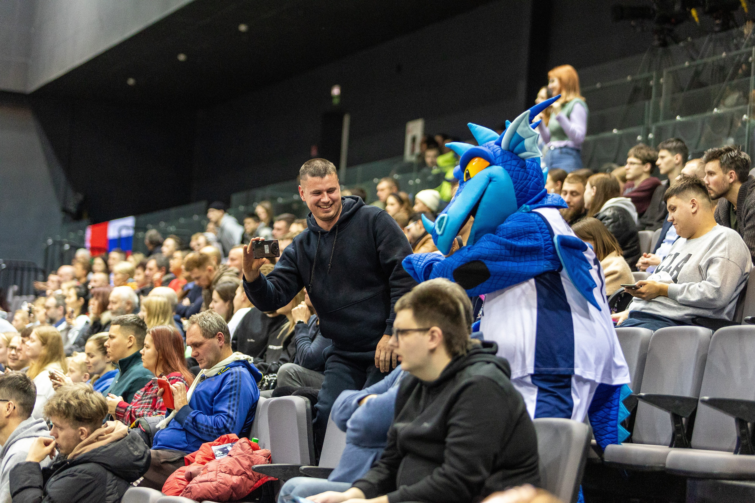 Баскетбол. Лучшие кадры. Минск — Енисей. 11.12.2023. Профессиональный интерьерный и репортажный фотограф Минск и РБ. Максим Орлов