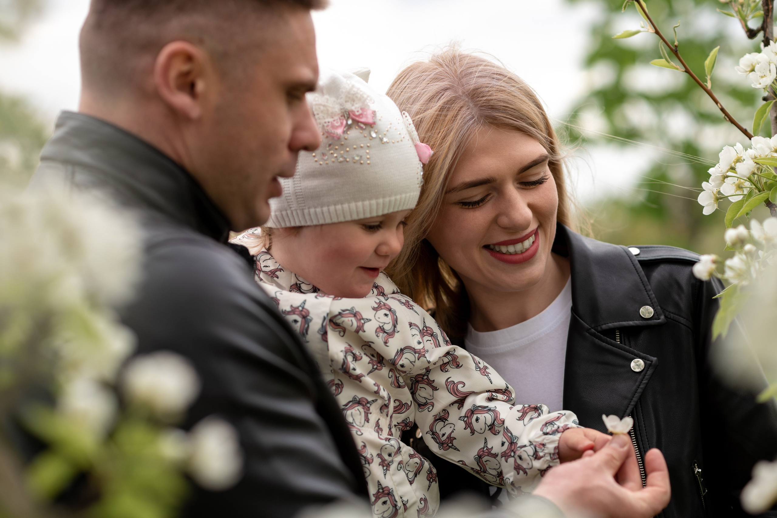 Олег, Каролина и Стефания. Профессиональный интерьерный и репортажный фотограф Минск и РБ. Максим Орлов