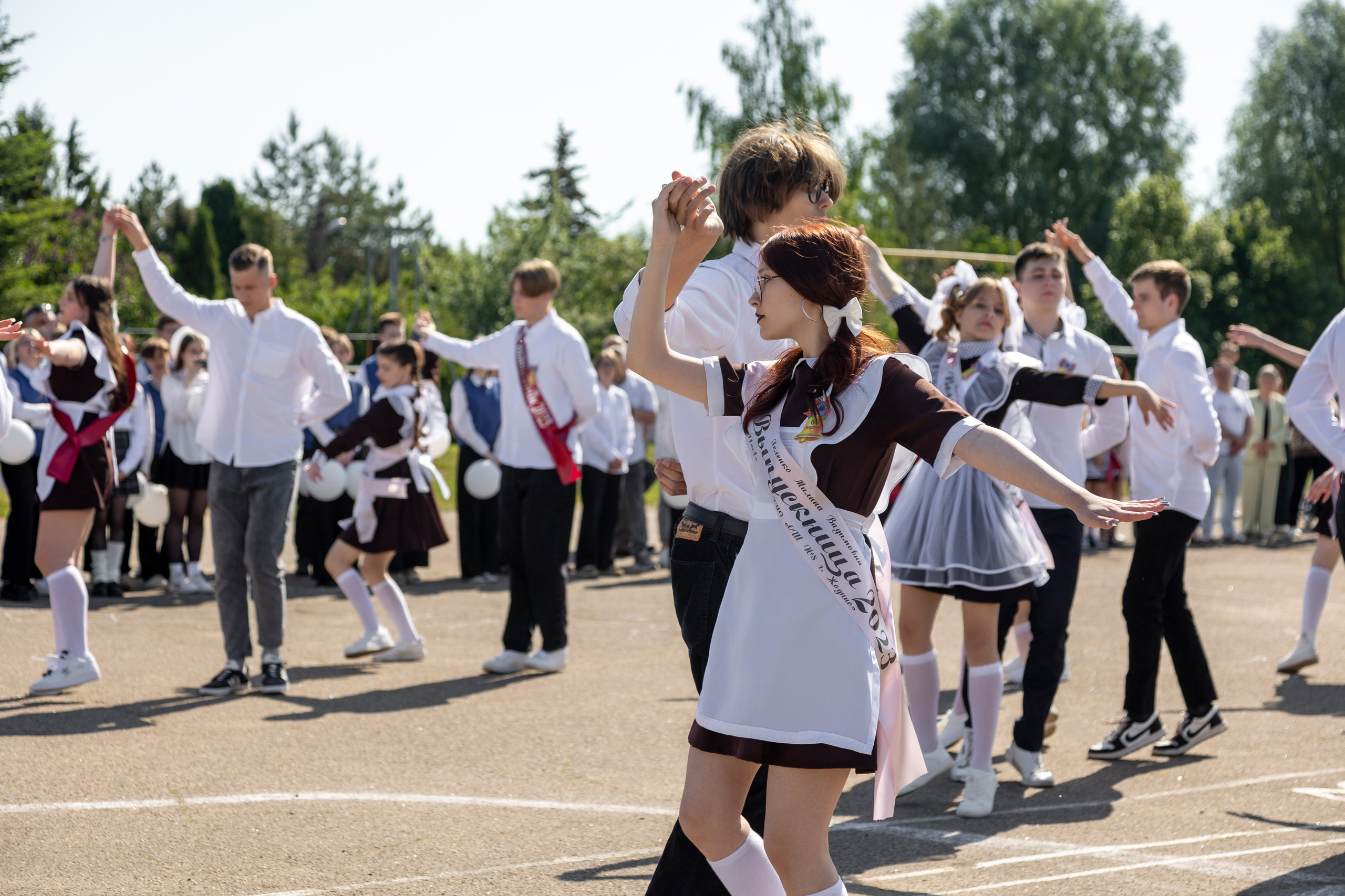 Выпускной в Жодино 2023. Профессиональный интерьерный и репортажный фотограф Минск и РБ. Максим Орлов