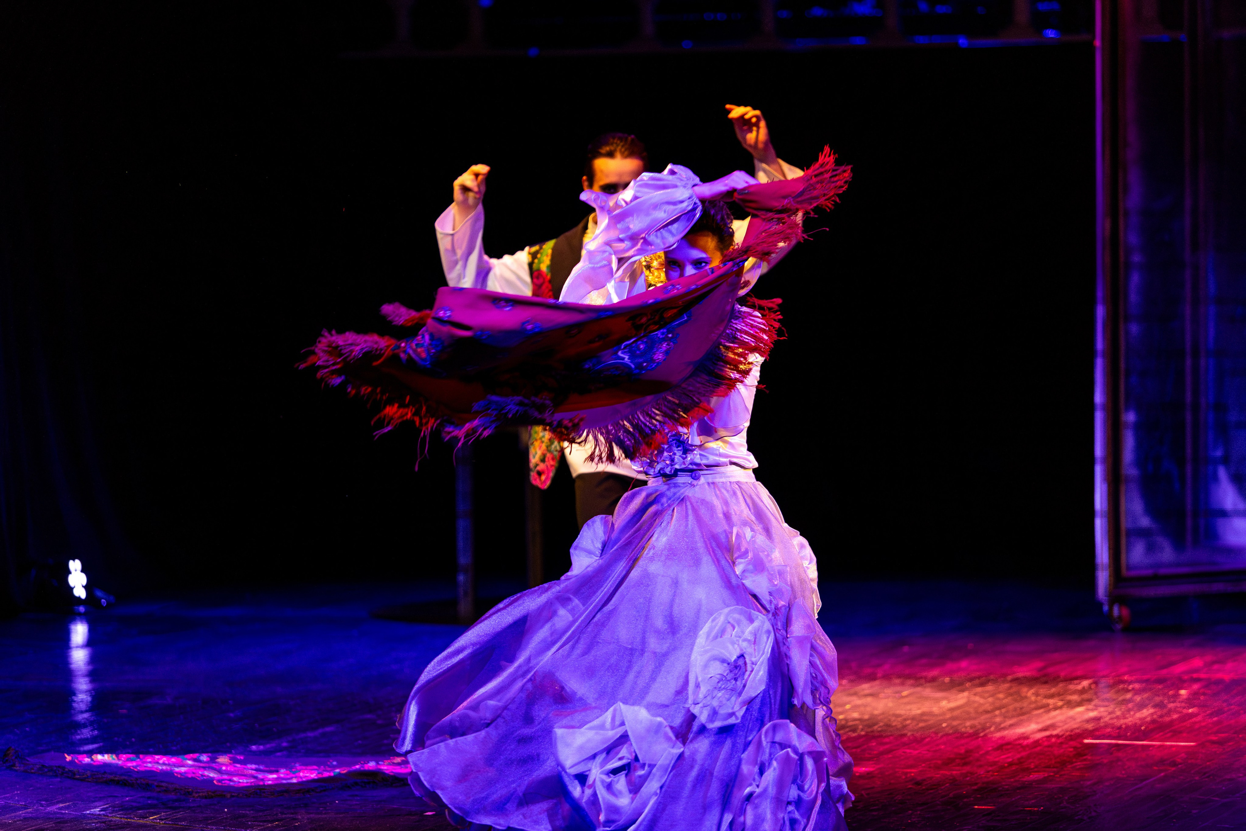 Новый театр «Я вещь». Профессиональный интерьерный и репортажный фотограф Минск и РБ. Максим Орлов