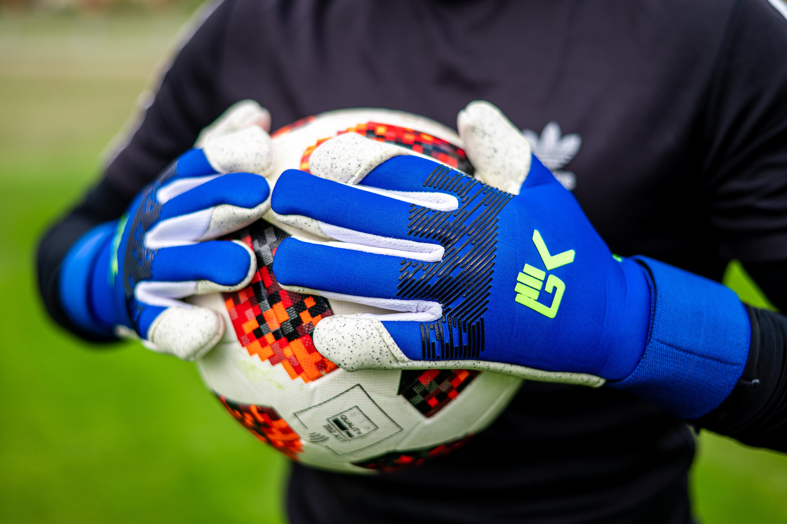 Фото для рекламы вратарских печаток. Профессиональный интерьерный и репортажный фотограф Минск и РБ. Максим Орлов