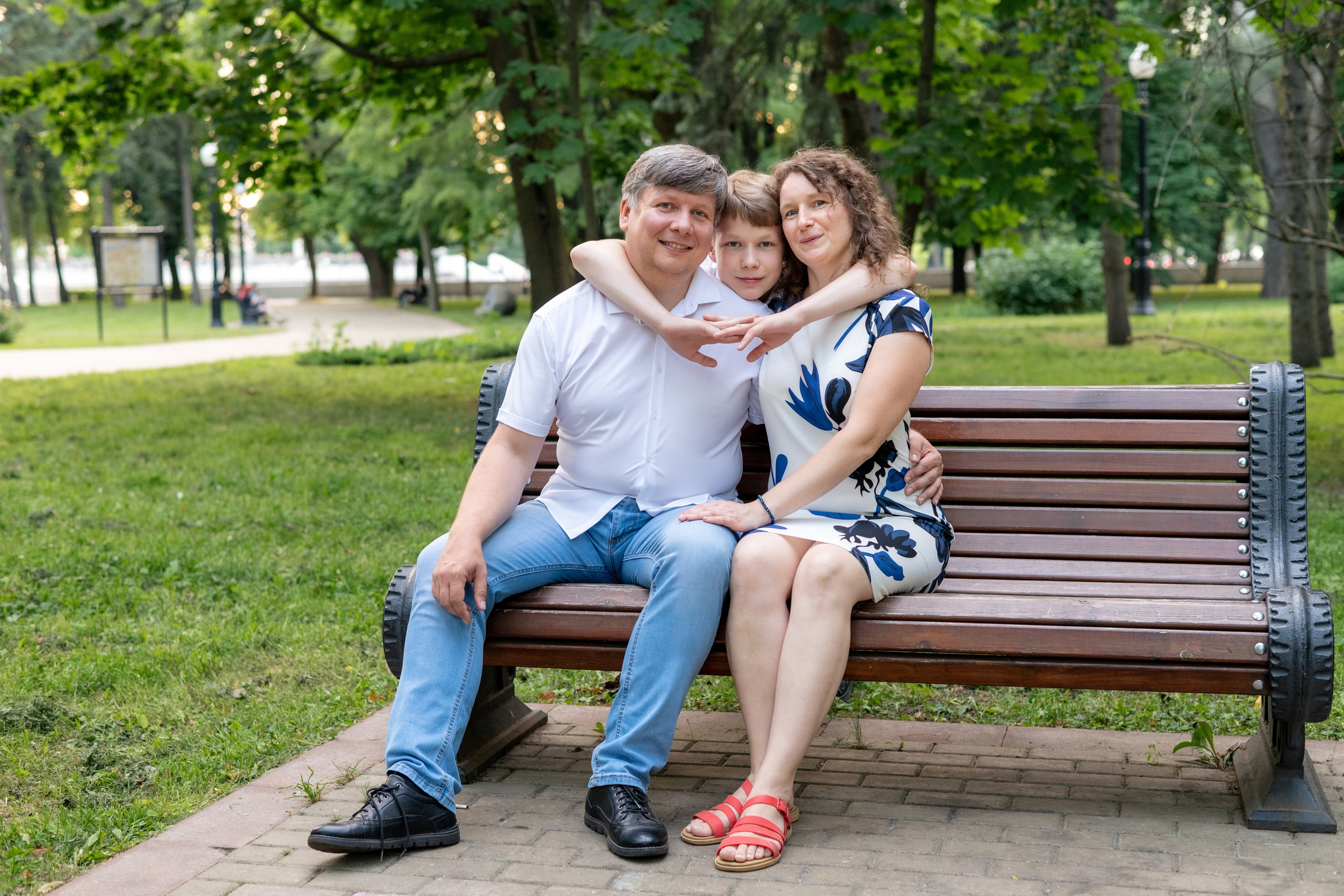 Кирилл + Таня = Леша, Аня и Настя. Профессиональный интерьерный и репортажный фотограф Минск и РБ. Максим Орлов