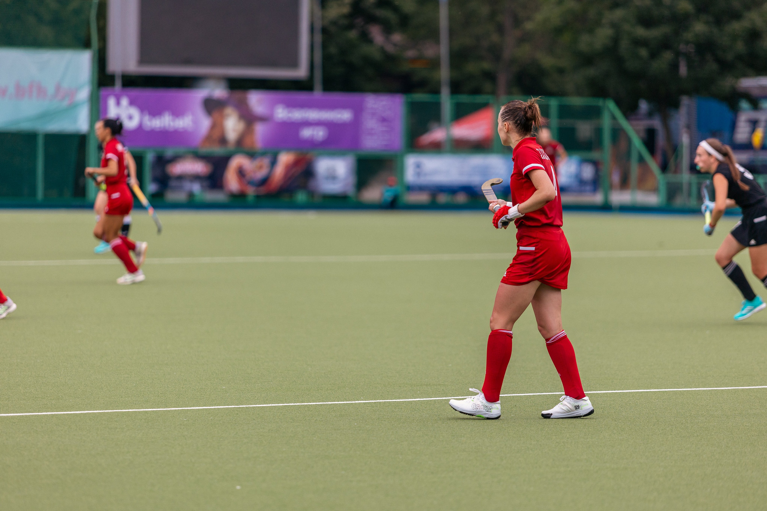 Хоккей на траве. Девушки. ХК Минск — ХК Виктория (Смолевичи) 10.06.2024. Профессиональный интерьерный и репортажный фотограф Минск и РБ. Максим Орлов