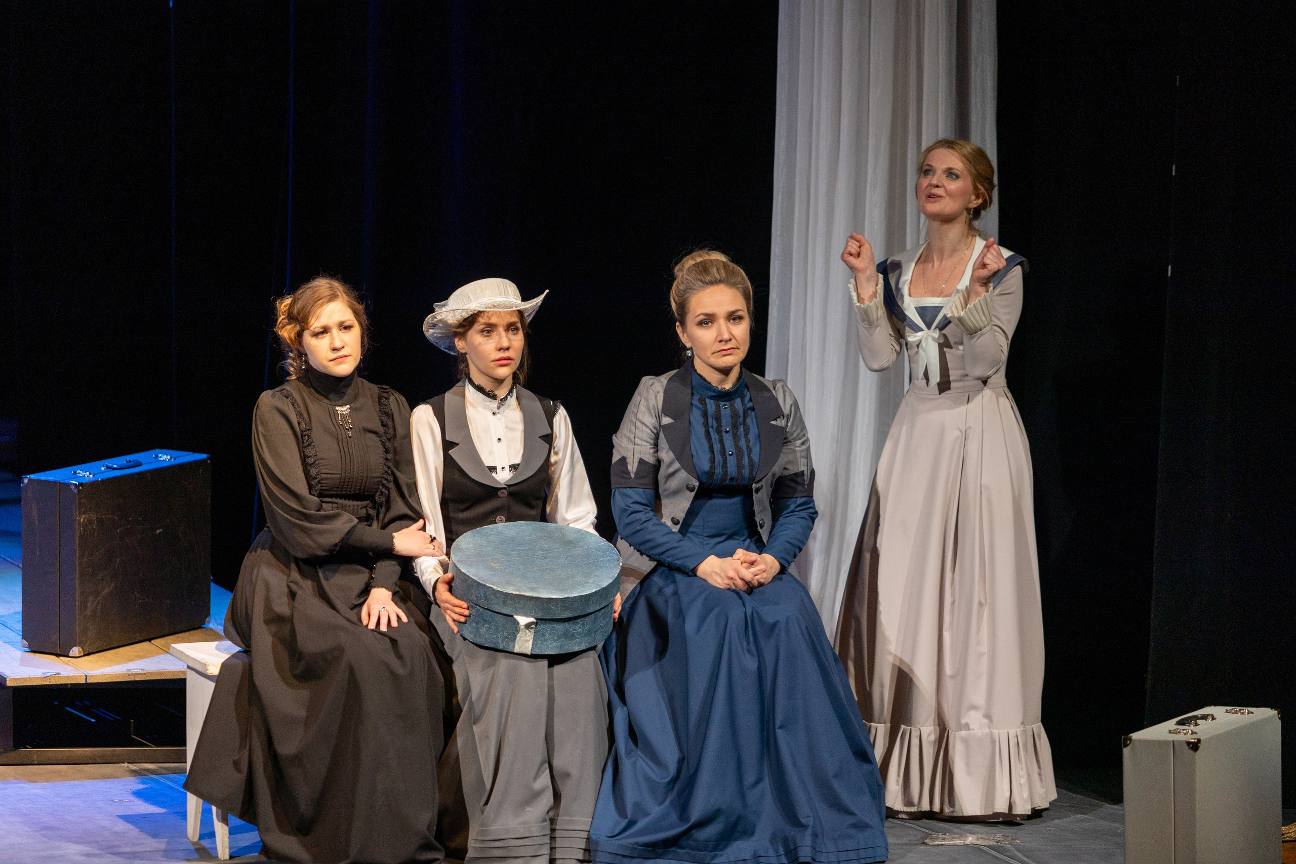 Театр белорусской армии «Три сестры». Профессиональный интерьерный и репортажный фотограф Минск и РБ. Максим Орлов