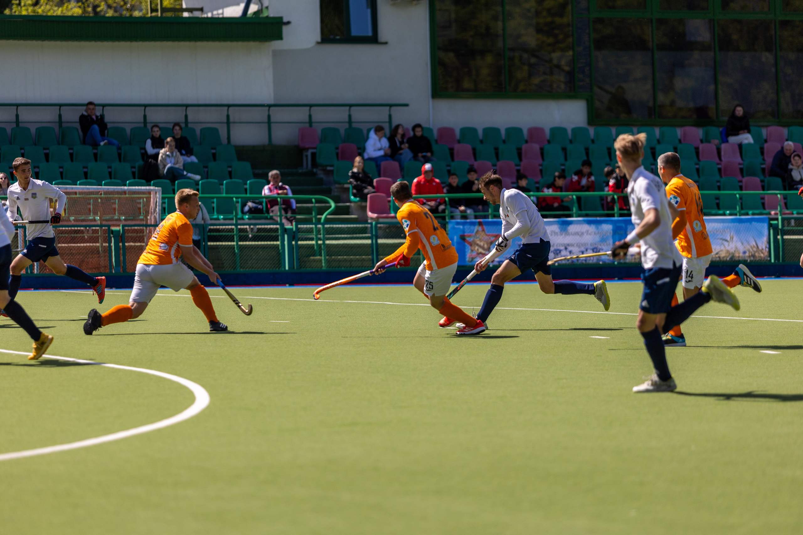 Хоккей на траве. ХК Минск — СК Строитель 12.05.2024. Профессиональный интерьерный и репортажный фотограф Минск и РБ. Максим Орлов