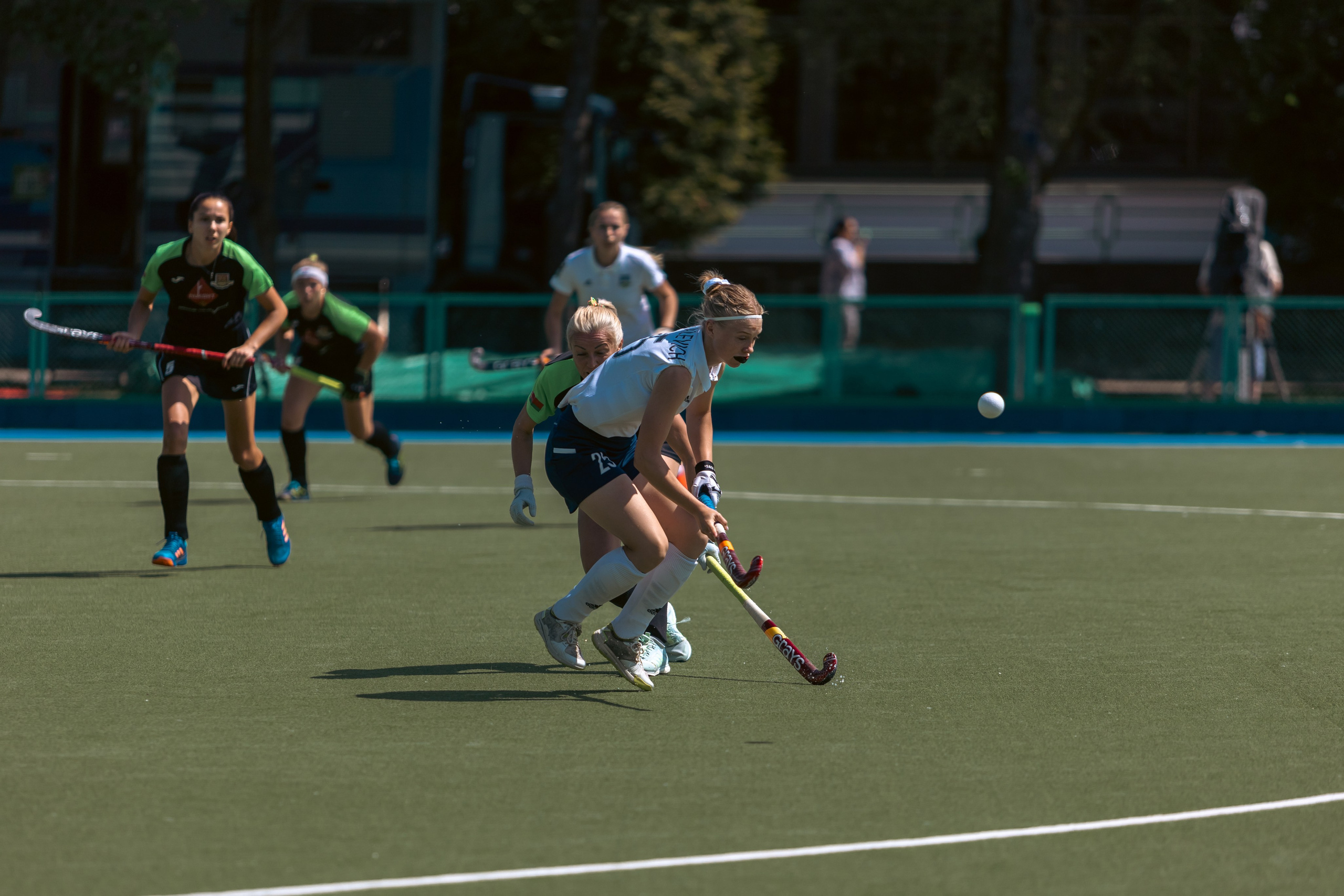 Хоккей на траве. Девушки. Минск — Текстильщик 29.052024. Профессиональный интерьерный и репортажный фотограф Минск и РБ. Максим Орлов