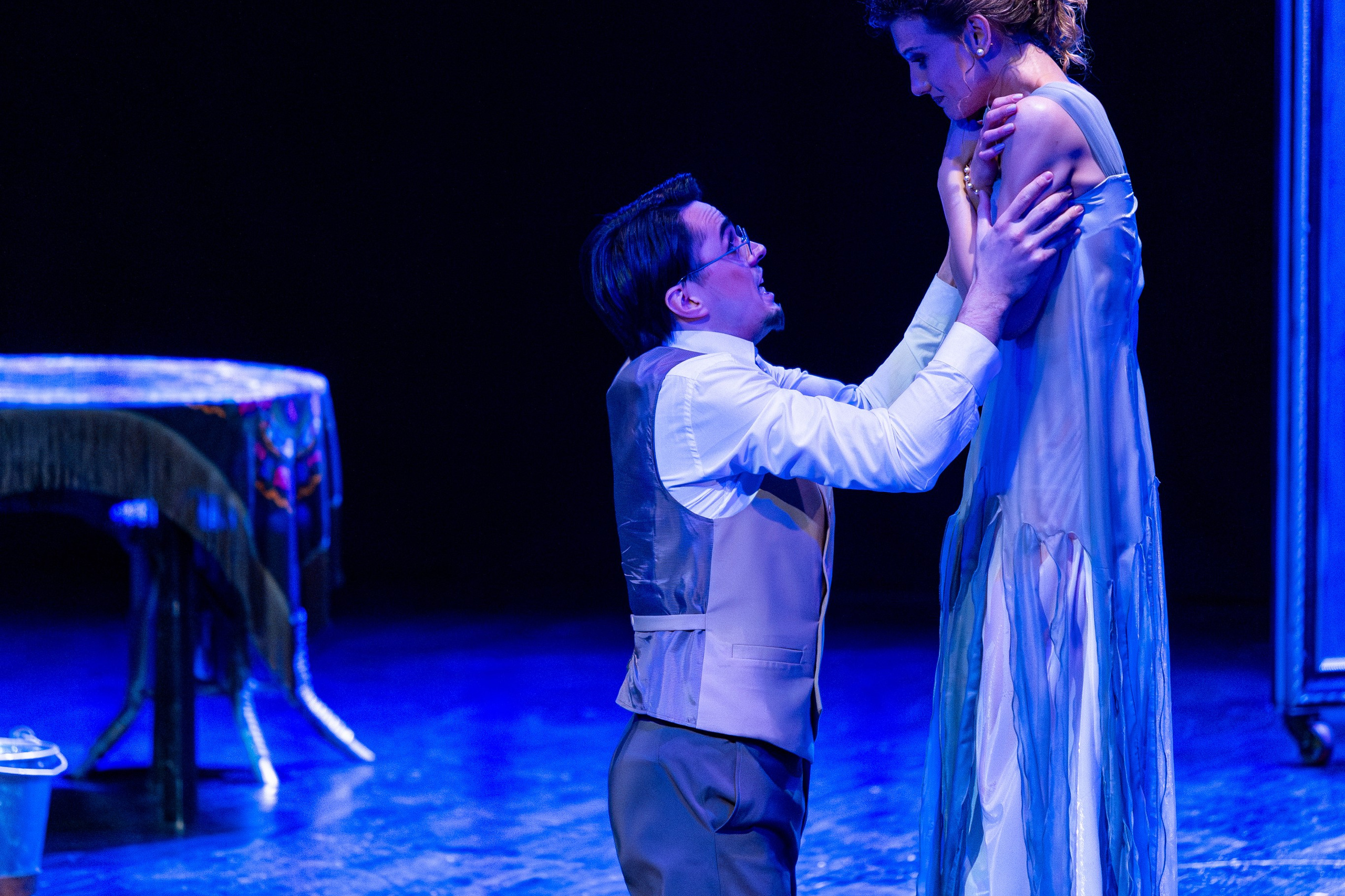 Новый театр «Я вещь». Профессиональный интерьерный и репортажный фотограф Минск и РБ. Максим Орлов