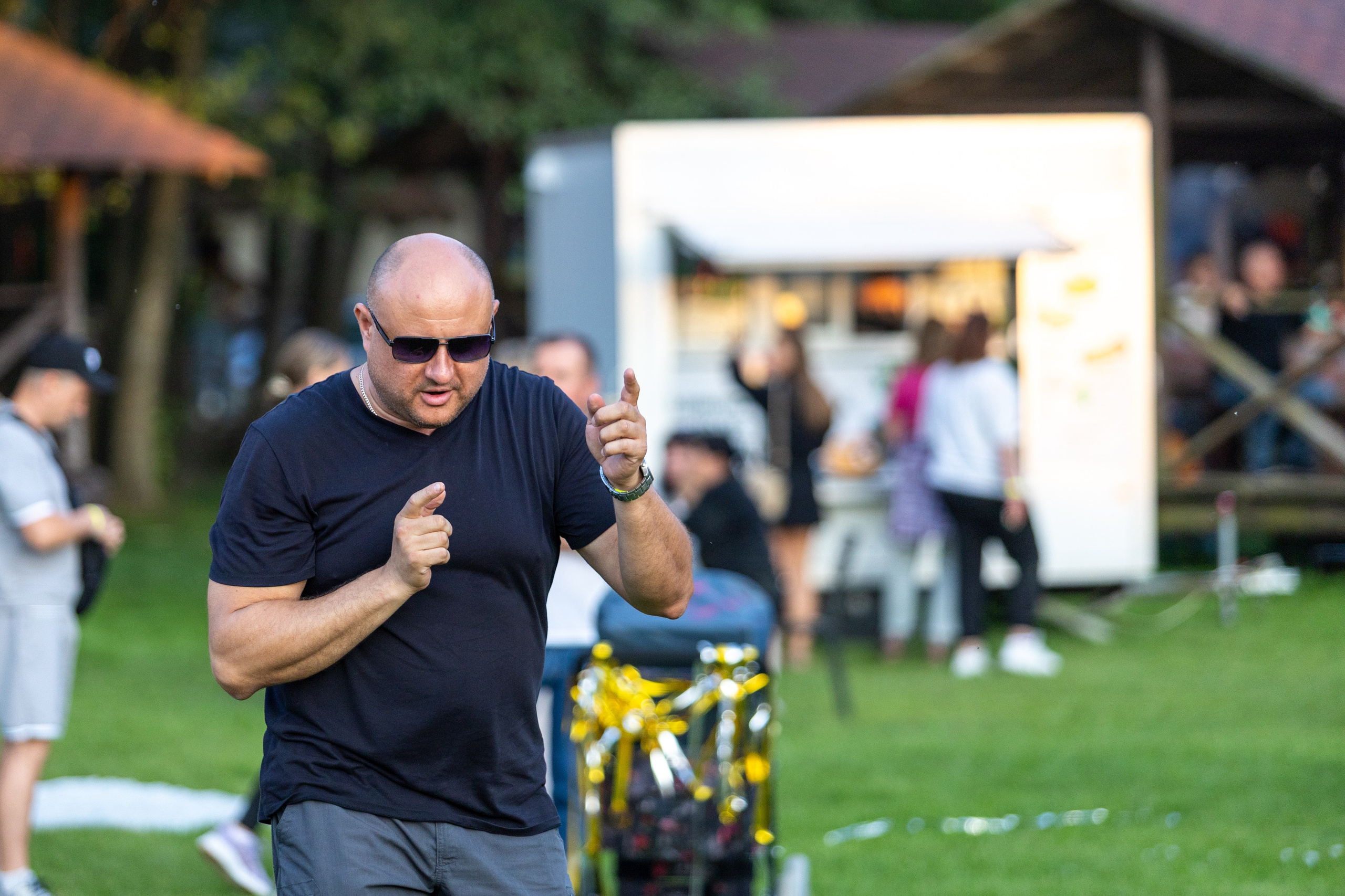 Дискохит. Профессиональный интерьерный и репортажный фотограф Минск и РБ. Максим Орлов