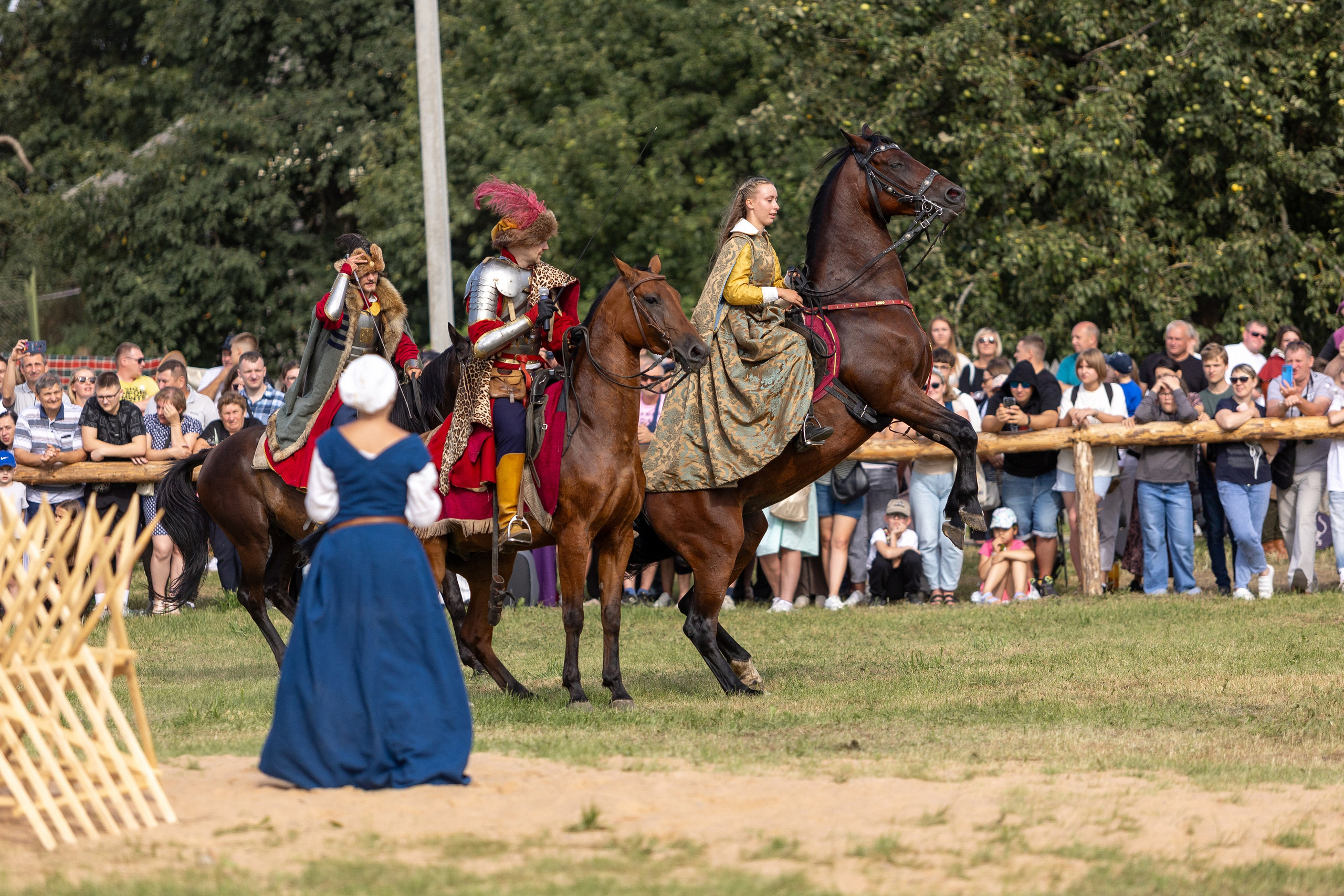 Рыцарский фест. Мстиславль. Профессиональный интерьерный и репортажный фотограф Минск и РБ. Максим Орлов
